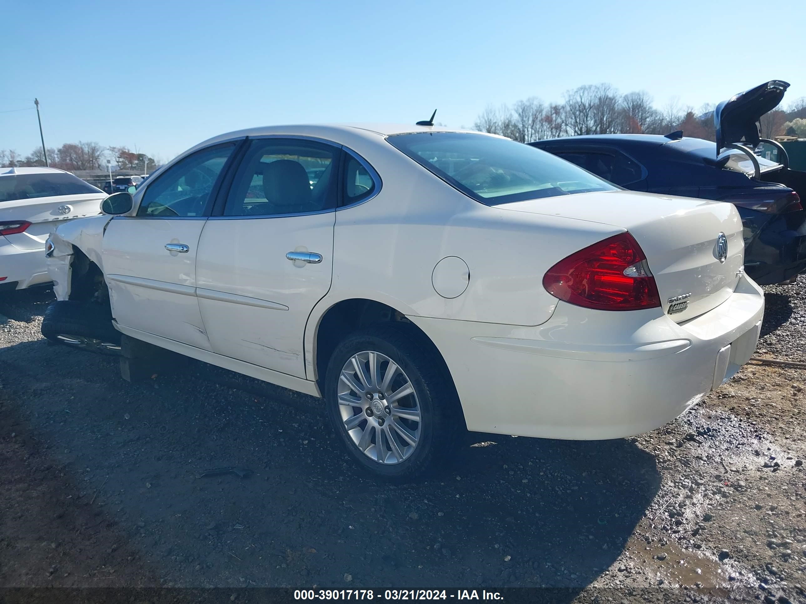 Photo 2 VIN: 2G4WE587271204464 - BUICK LACROSSE 