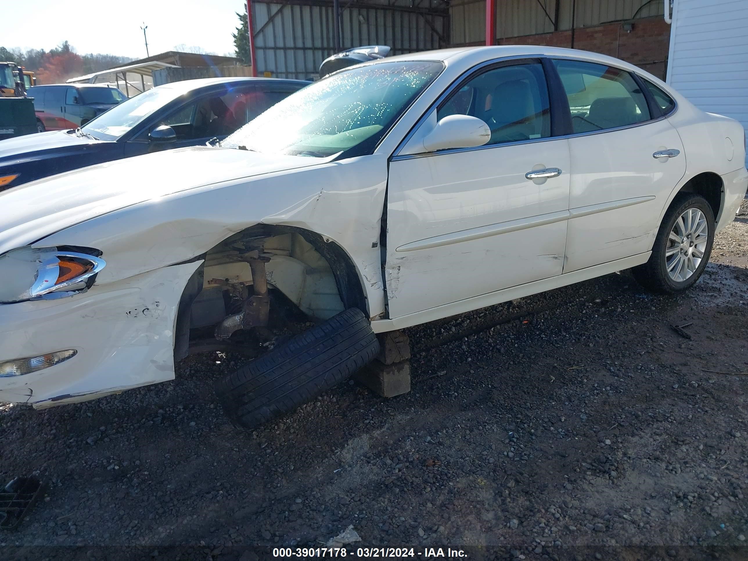 Photo 5 VIN: 2G4WE587271204464 - BUICK LACROSSE 