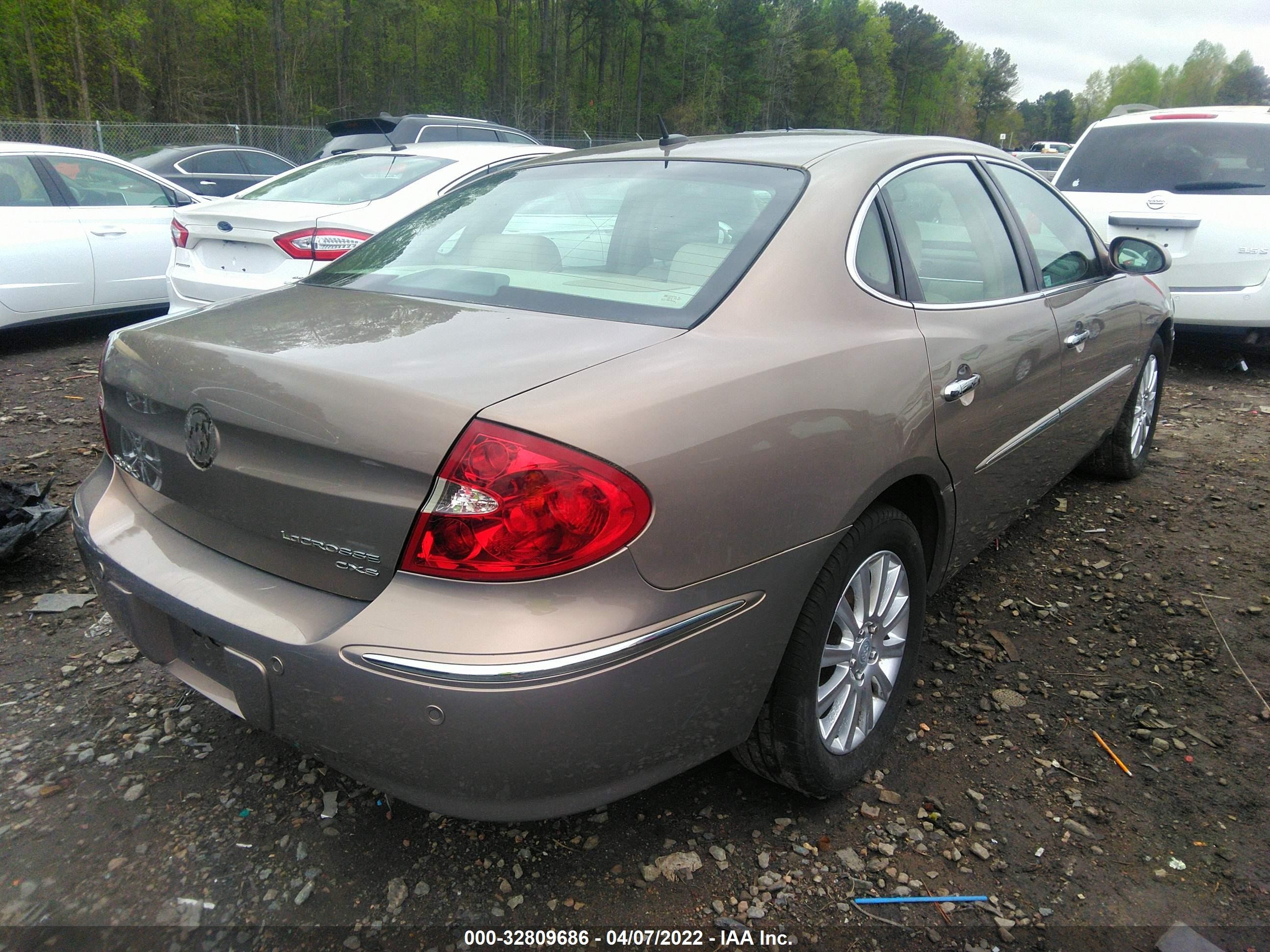 Photo 3 VIN: 2G4WE587871211578 - BUICK LACROSSE 