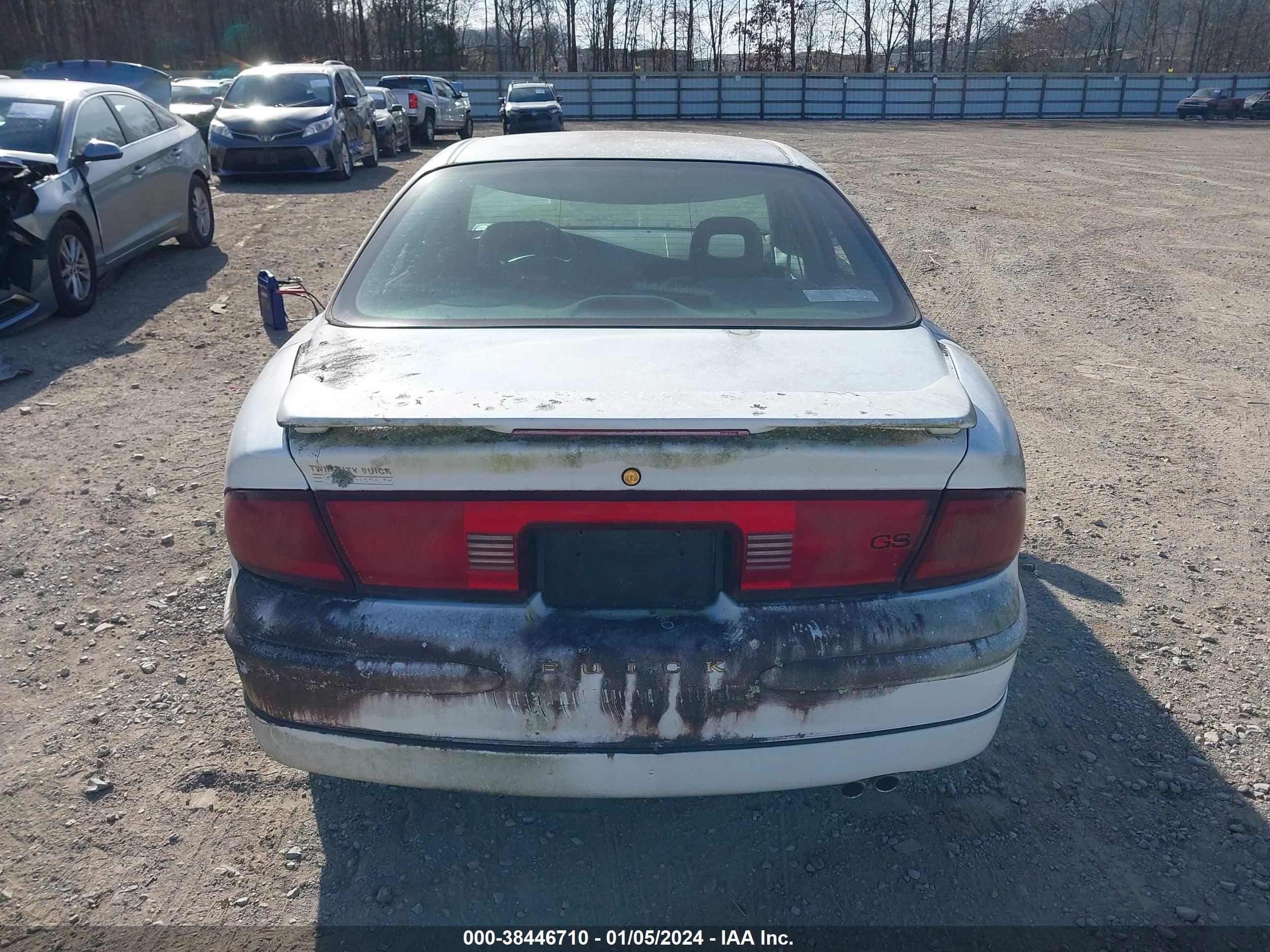 Photo 11 VIN: 2G4WF5216W1590564 - BUICK REGAL 