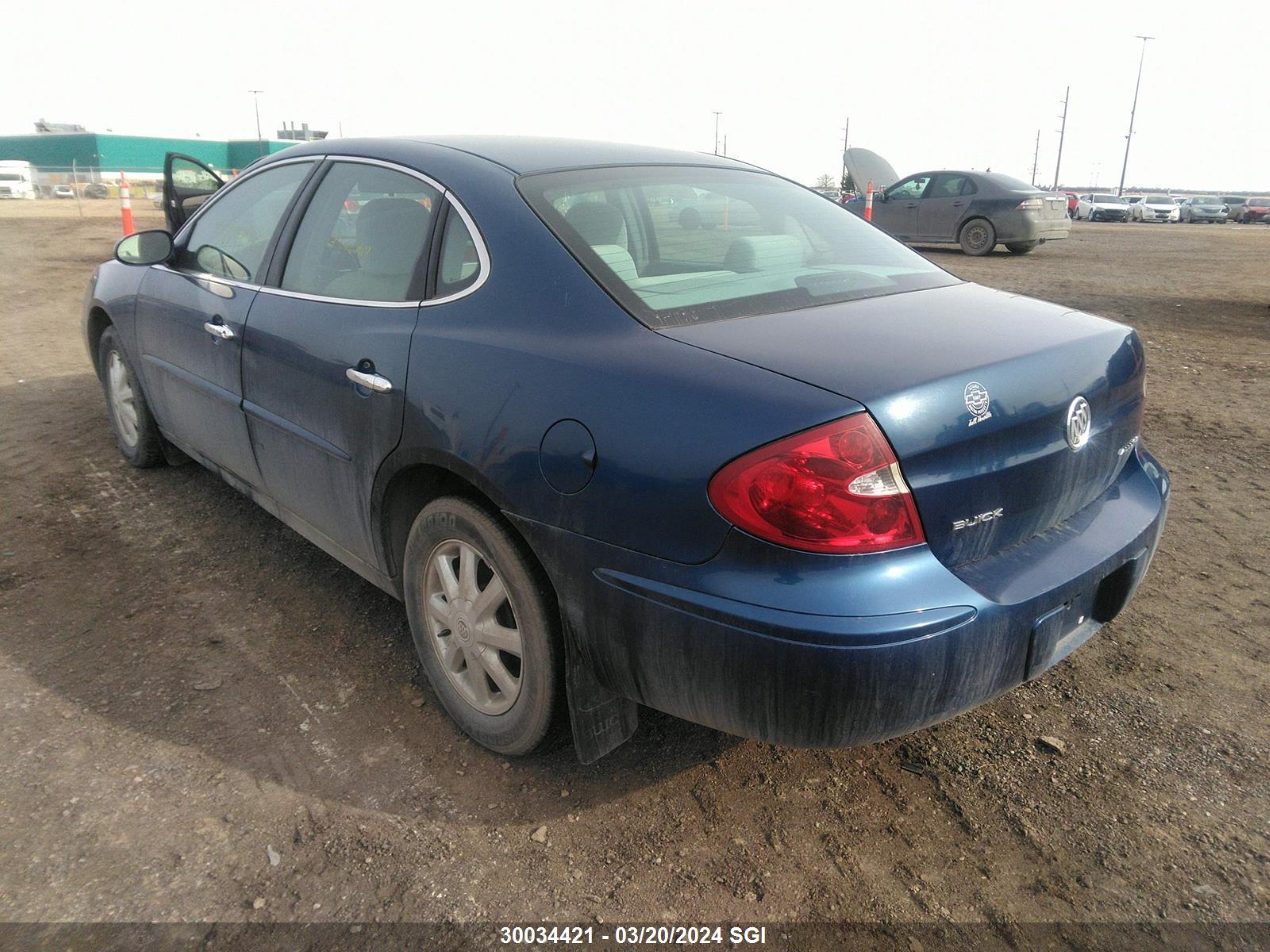 Photo 2 VIN: 2G4WF532351346957 - BUICK ALLURE 