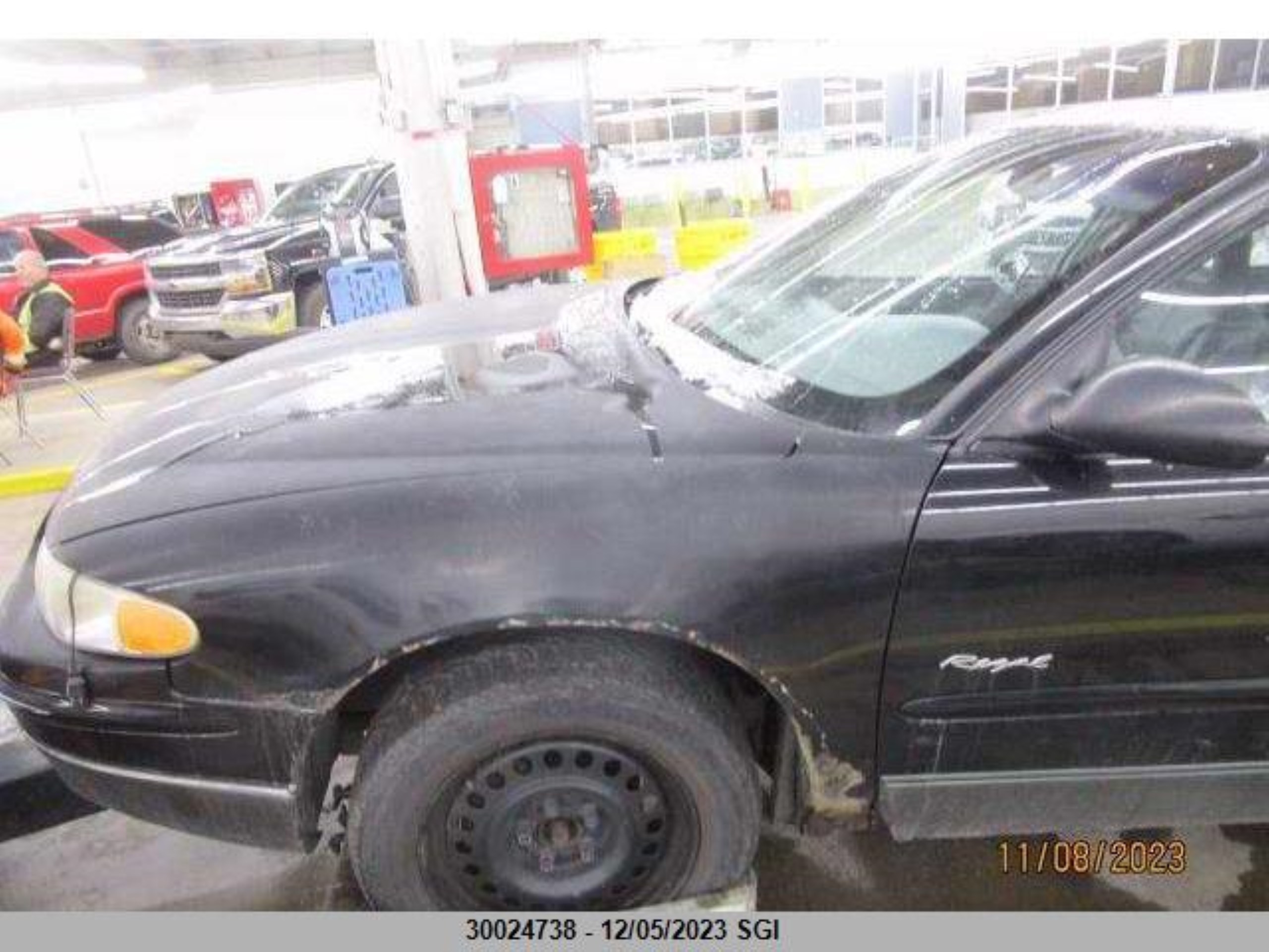 Photo 6 VIN: 2G4WF5518Y1101144 - BUICK REGAL 