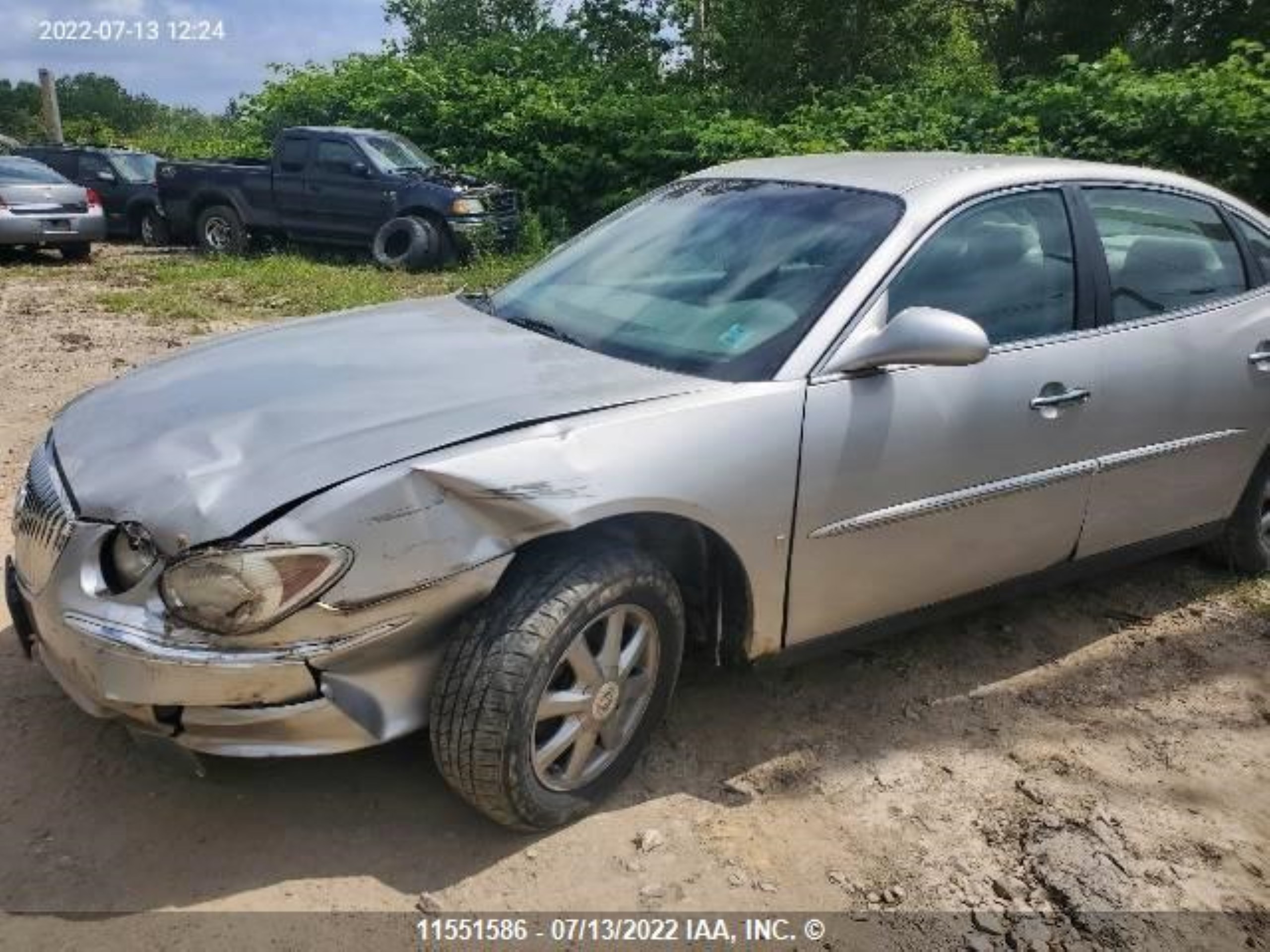 Photo 2 VIN: 2G4WF582081358478 - BUICK ALLURE 