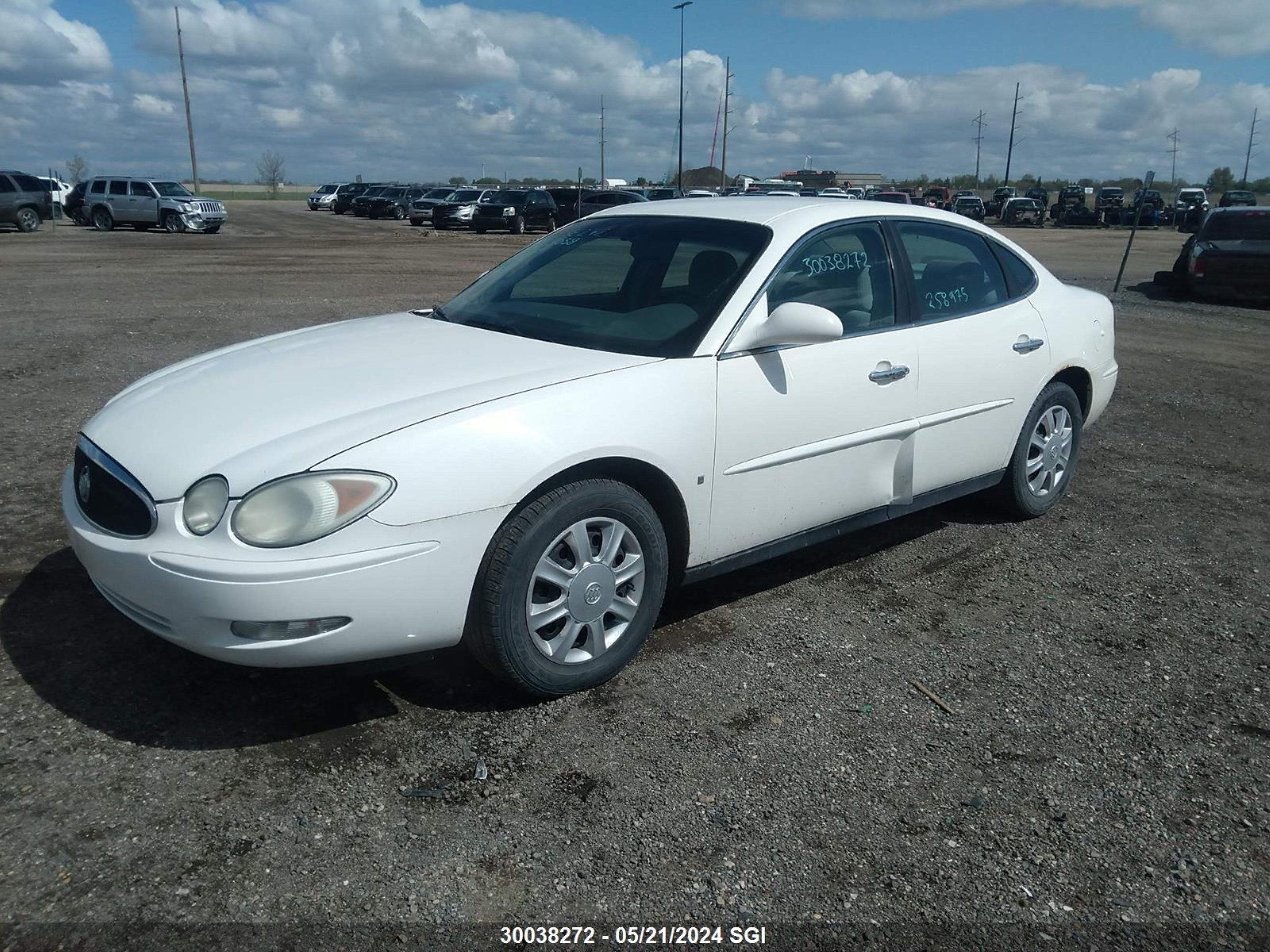 Photo 1 VIN: 2G4WF582161103058 - BUICK ALLURE 