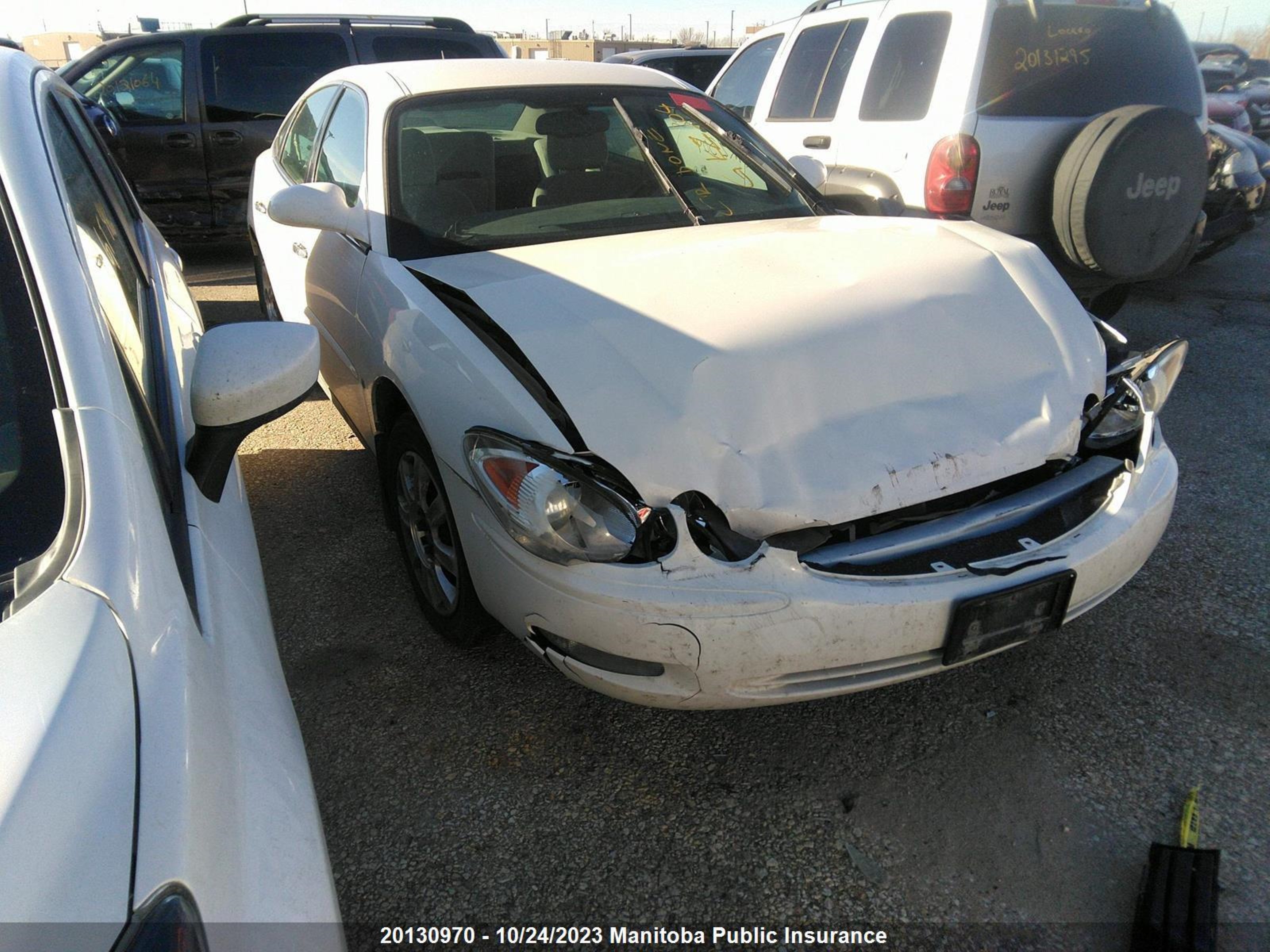 Photo 0 VIN: 2G4WF582371185201 - BUICK ALLURE 