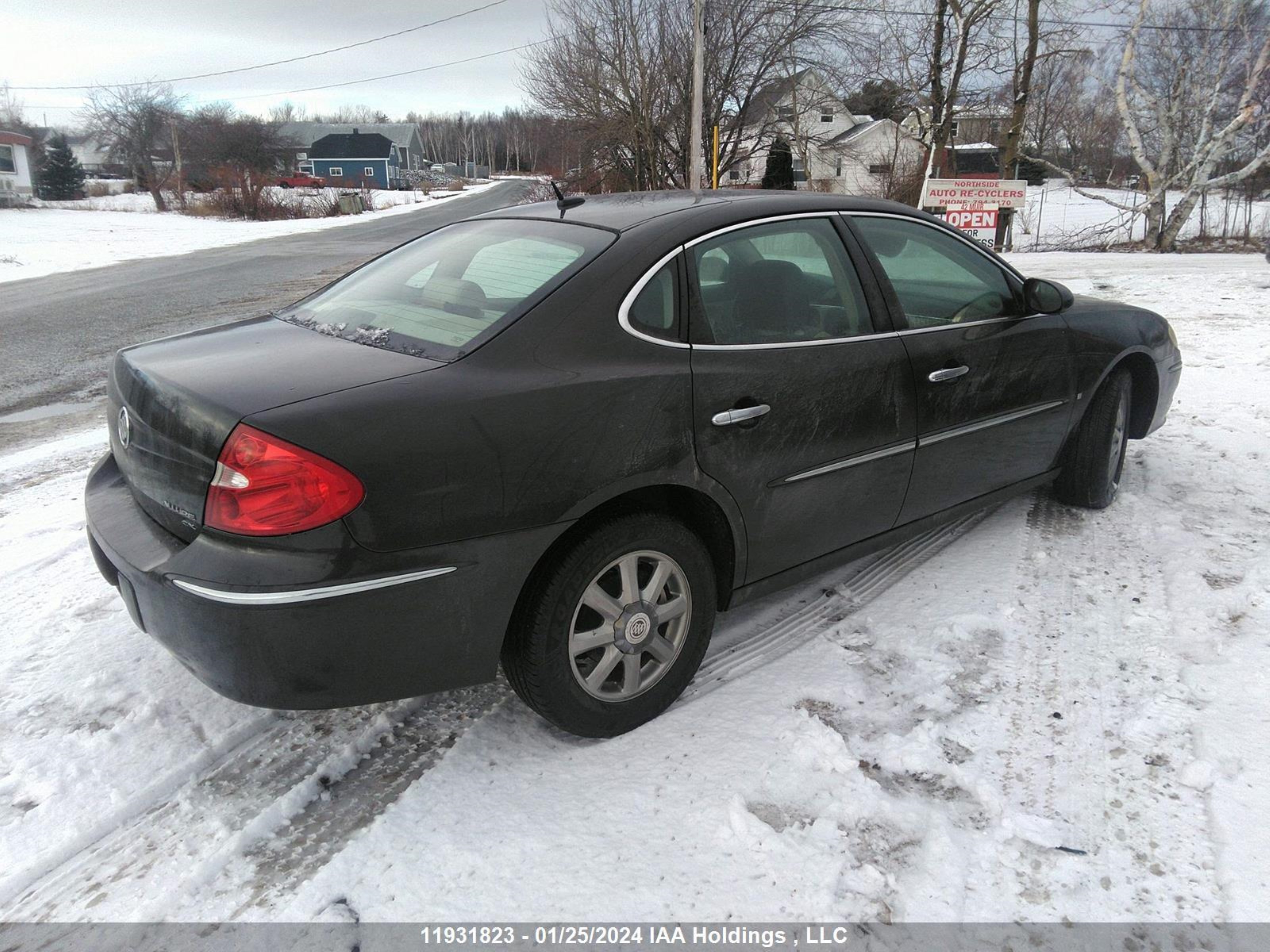 Photo 4 VIN: 2G4WF582781152770 - BUICK ALLURE 