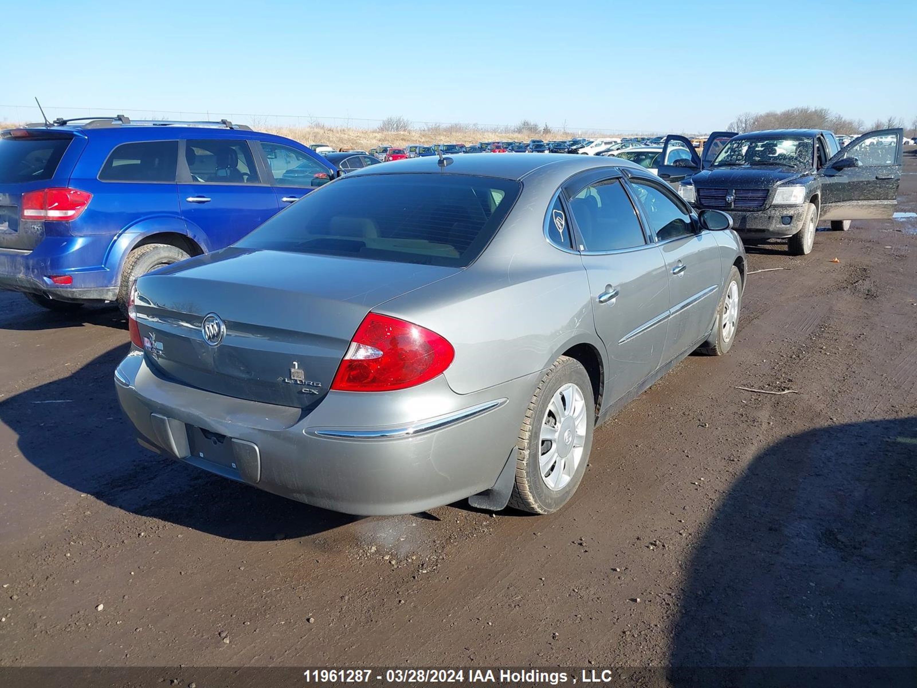 Photo 3 VIN: 2G4WF582781282046 - BUICK ALLURE 