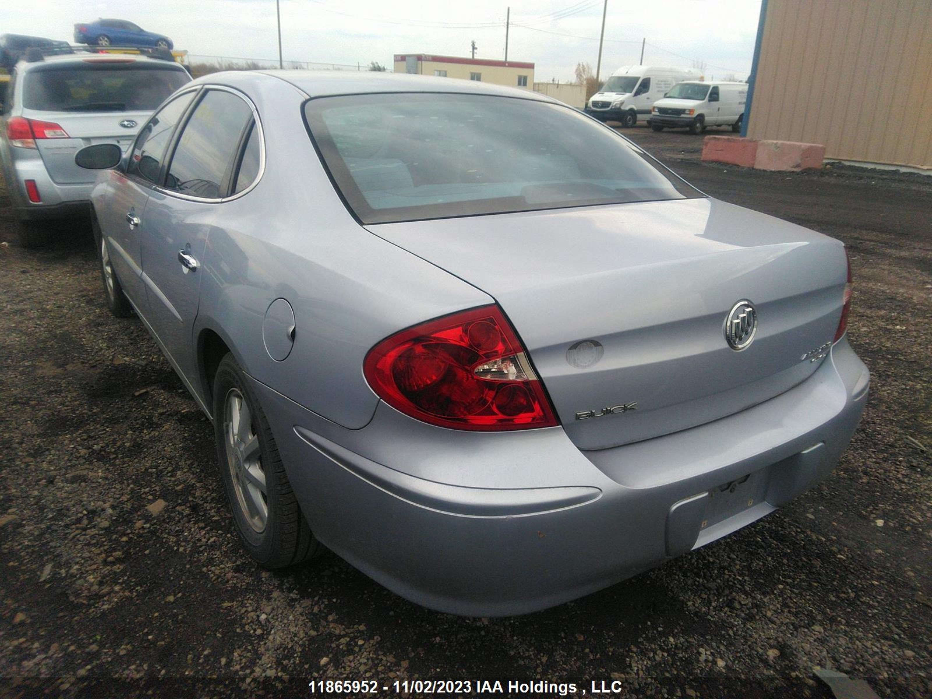 Photo 2 VIN: 2G4WJ532251356264 - BUICK ALLURE 