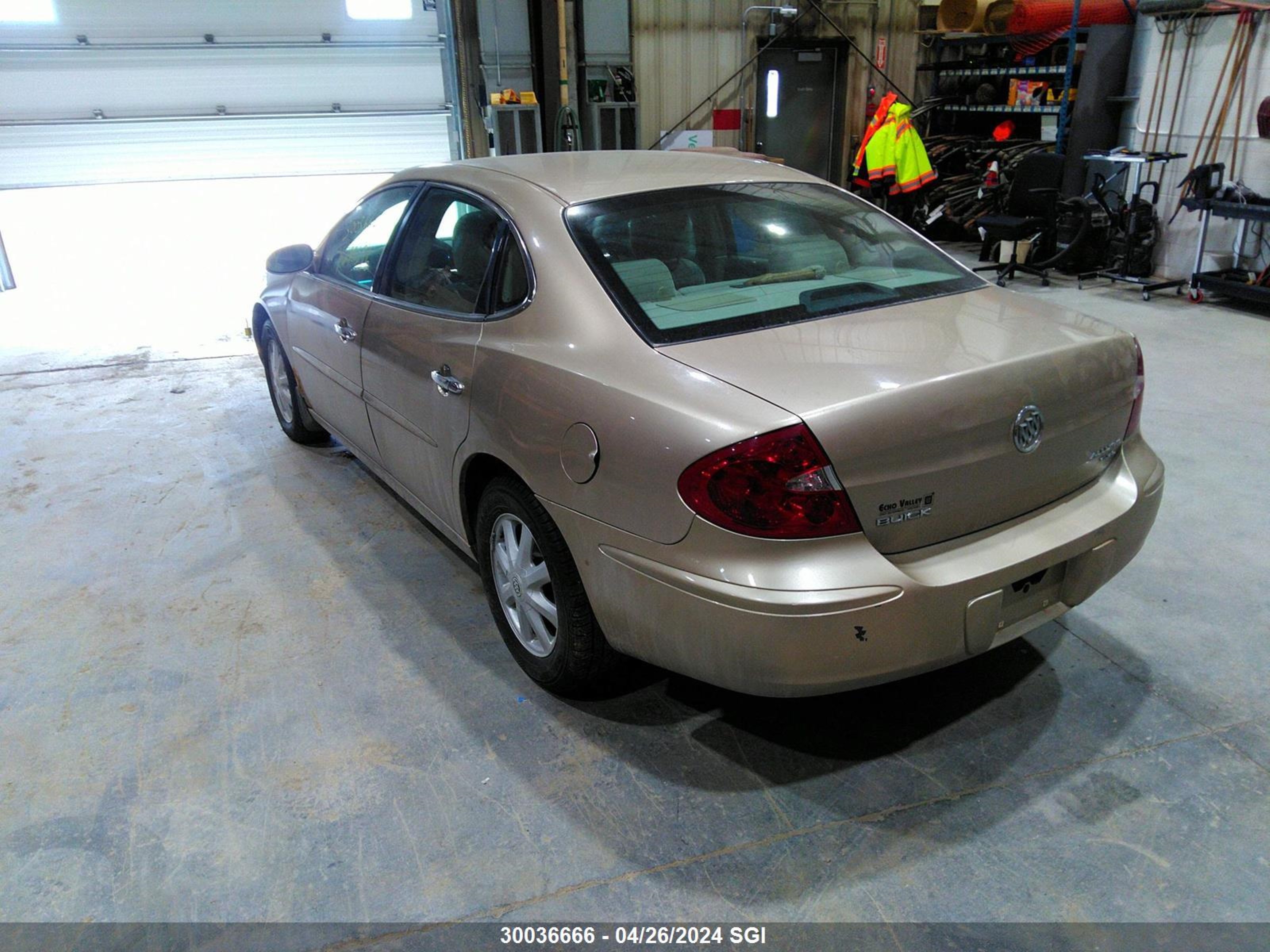 Photo 2 VIN: 2G4WJ532551212787 - BUICK ALLURE 