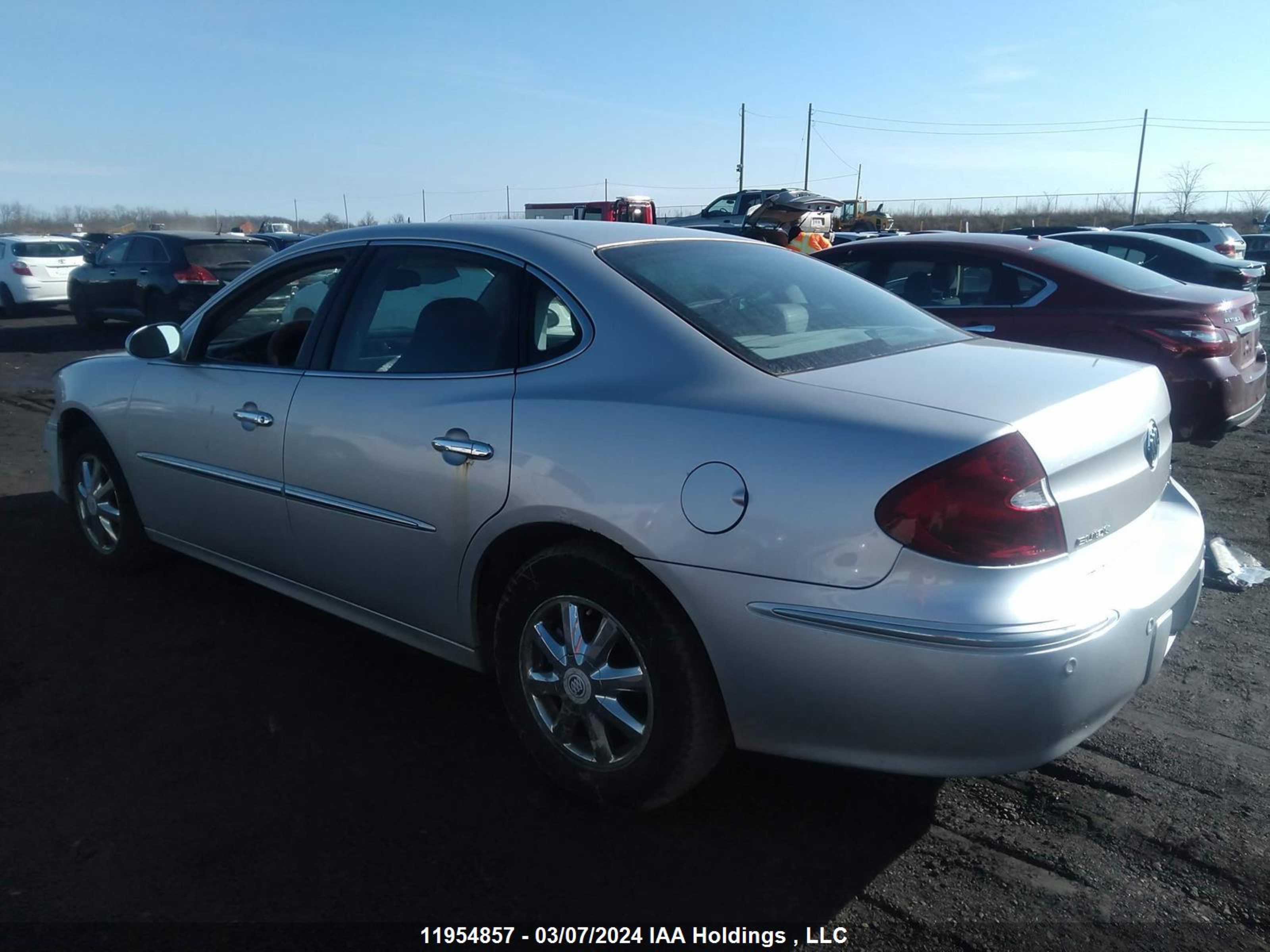 Photo 2 VIN: 2G4WJ532551223644 - BUICK ALLURE 