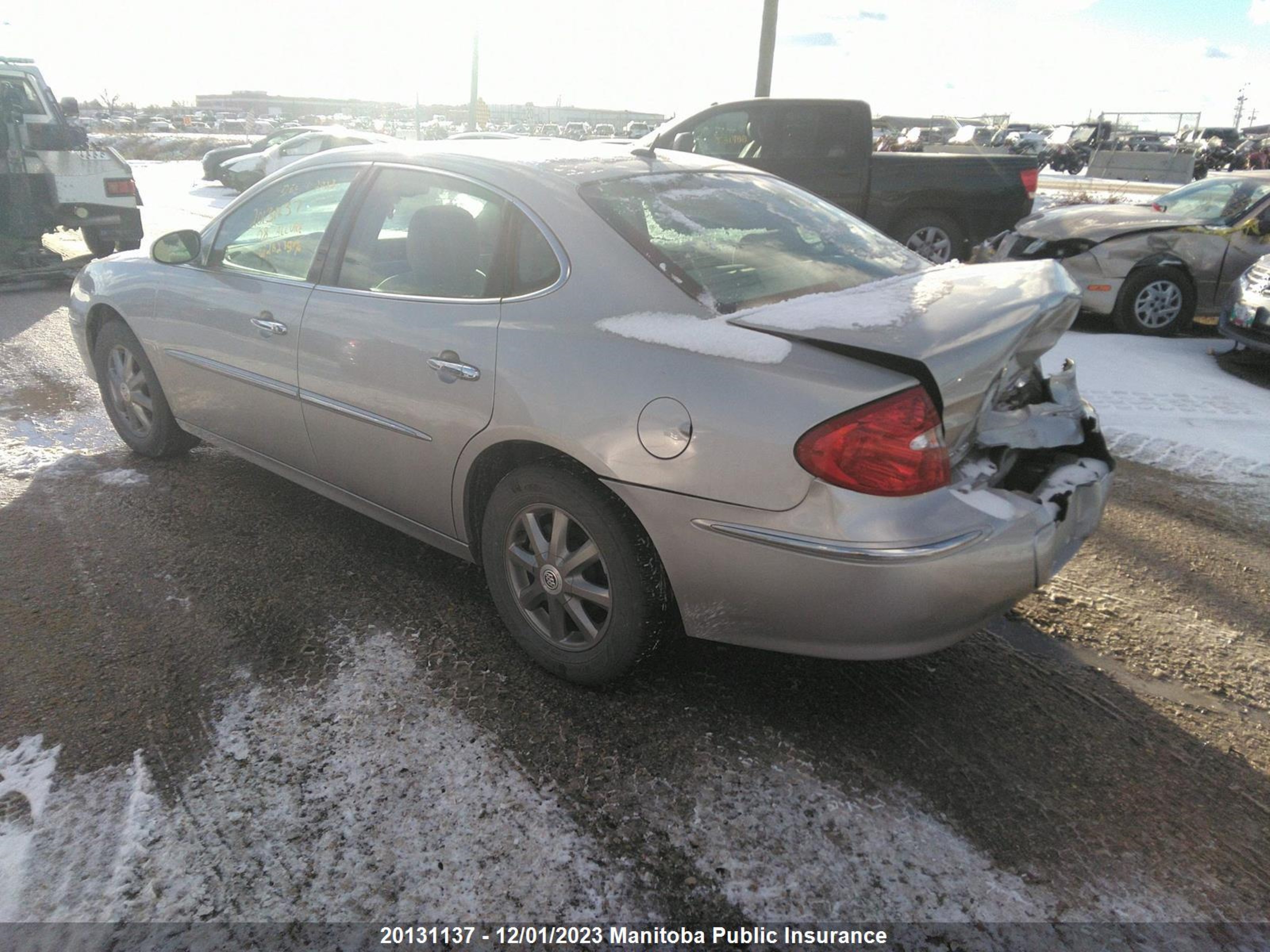 Photo 2 VIN: 2G4WJ582381262357 - BUICK ALLURE 