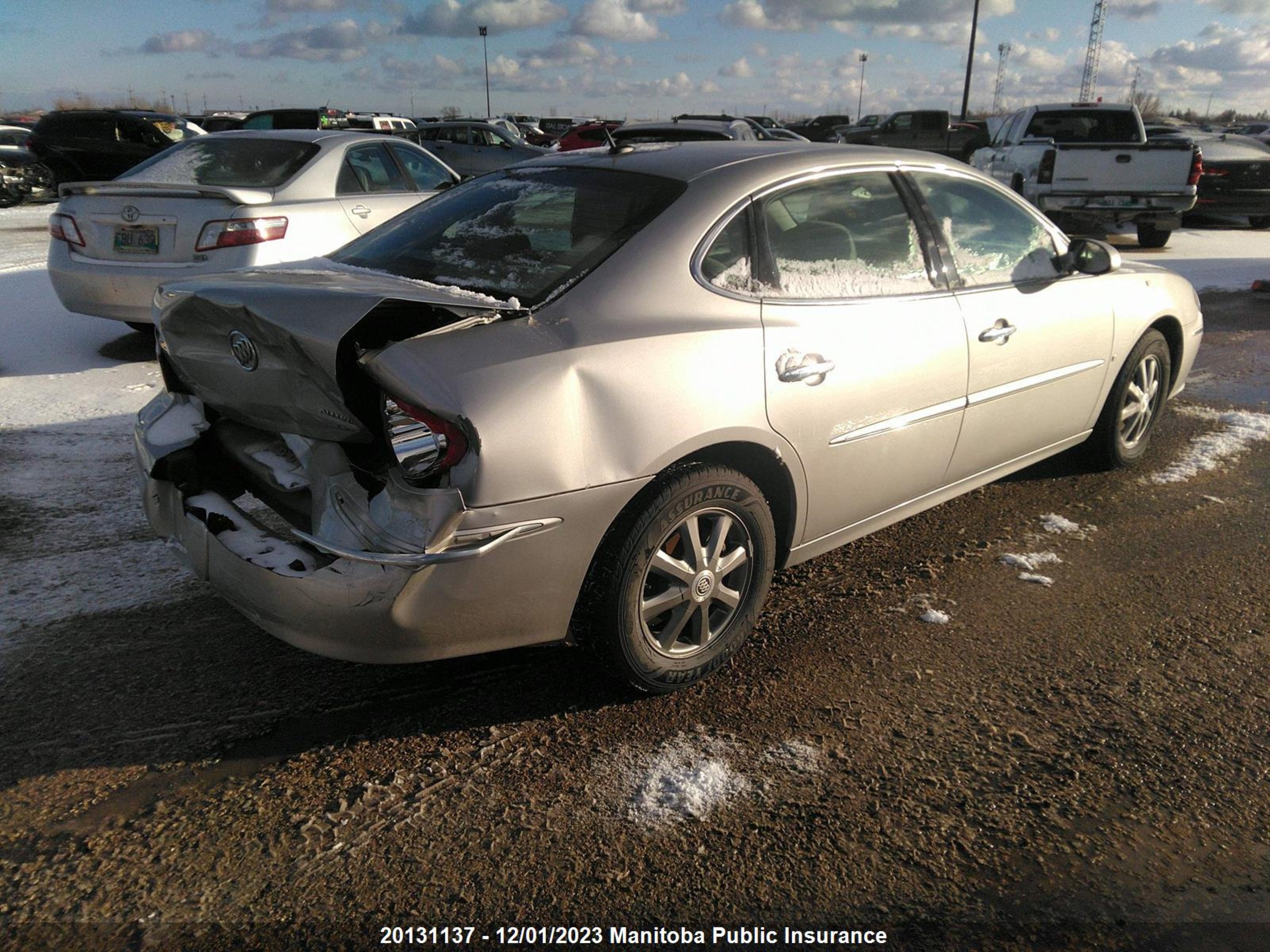 Photo 3 VIN: 2G4WJ582381262357 - BUICK ALLURE 