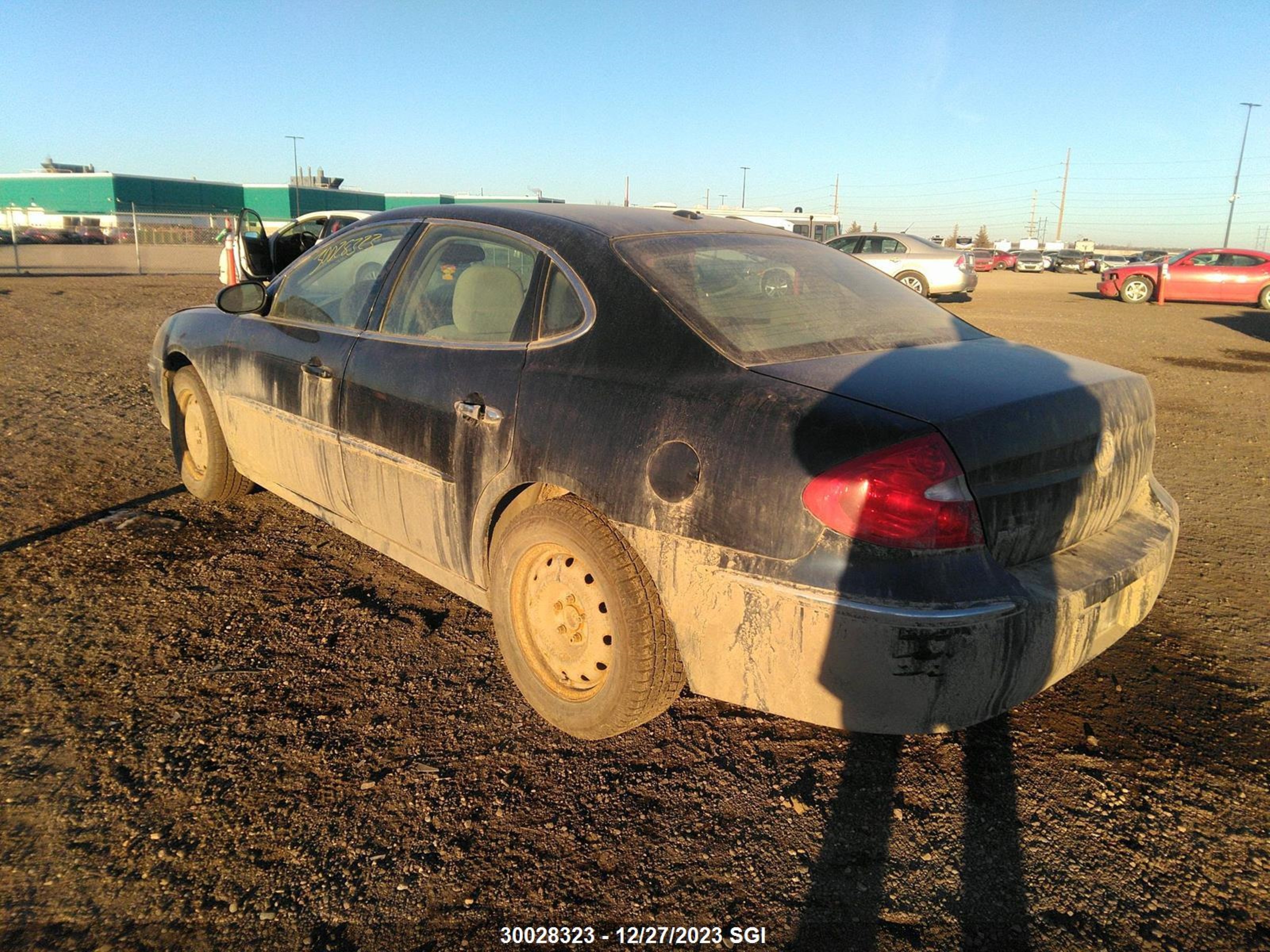 Photo 2 VIN: 2G4WJ582381265906 - BUICK ALLURE 