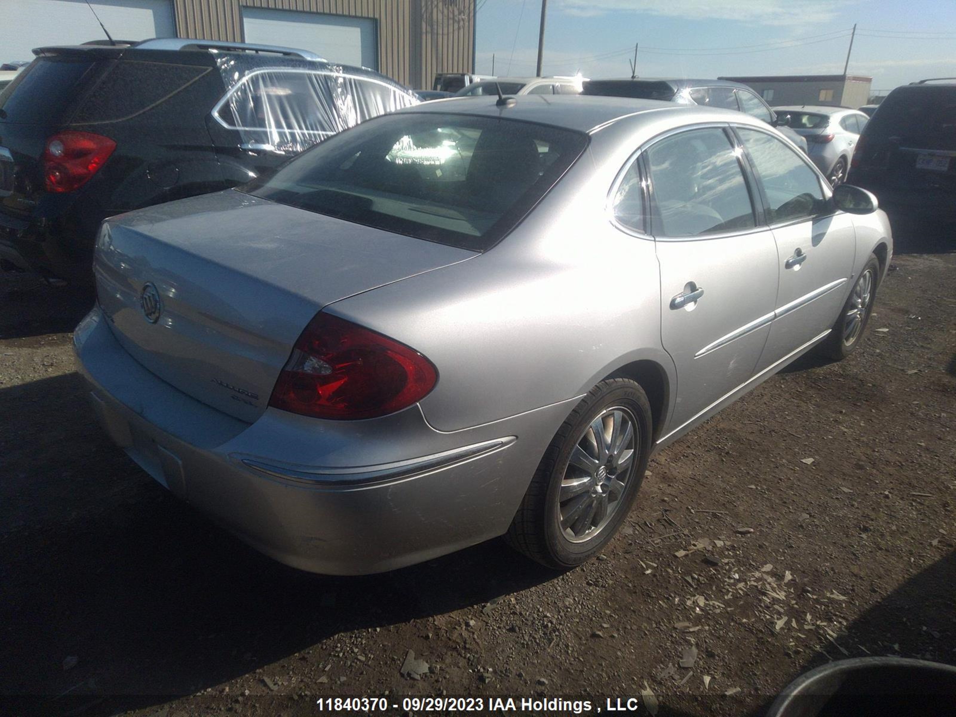 Photo 3 VIN: 2G4WJ582691155661 - BUICK ALLURE 