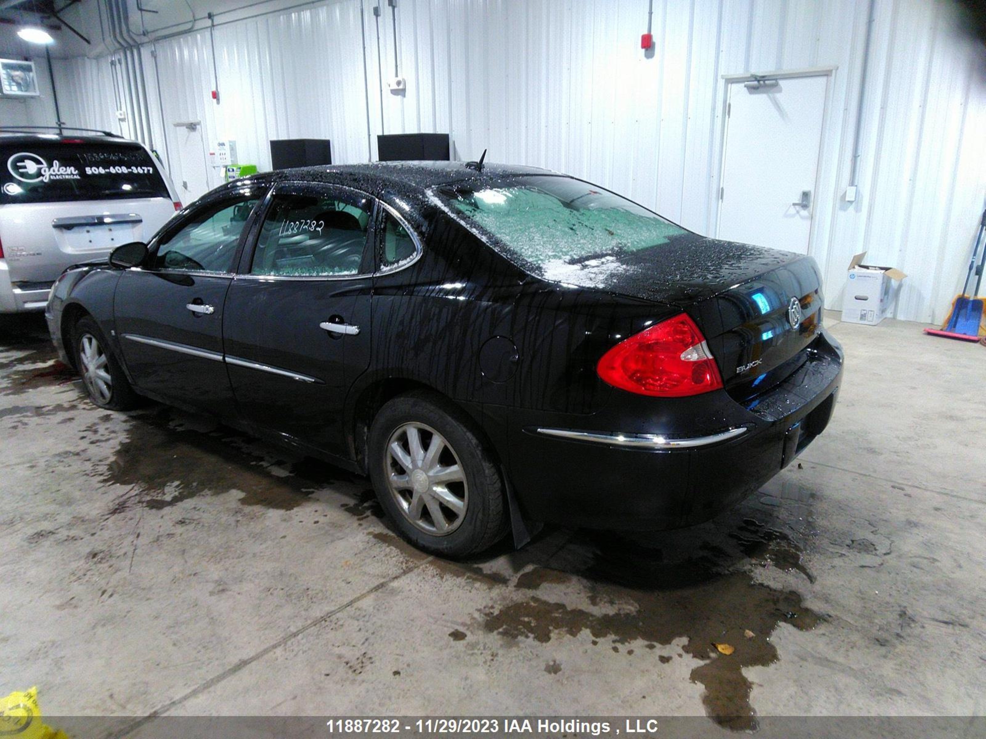 Photo 2 VIN: 2G4WJ582881348005 - BUICK ALLURE 