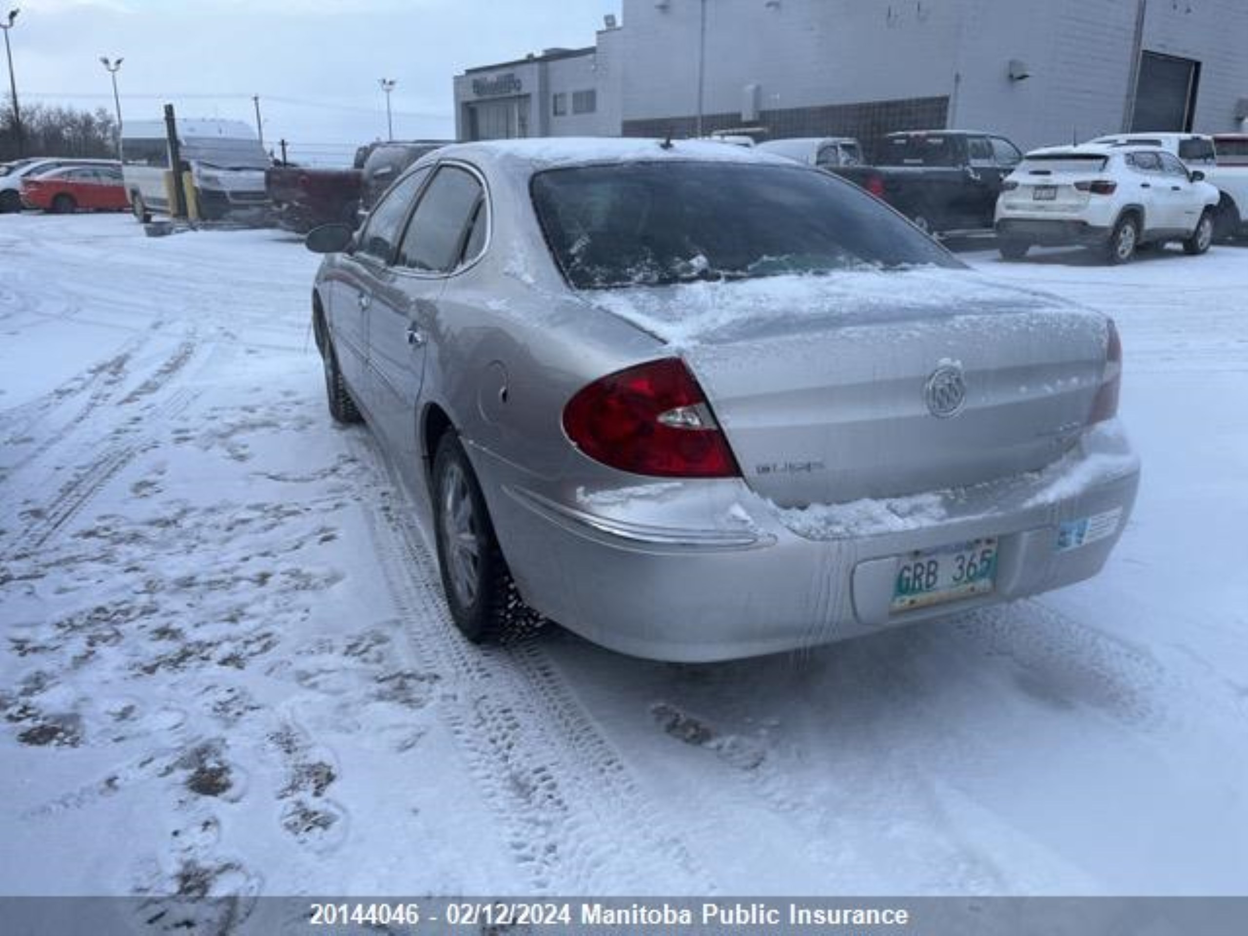 Photo 2 VIN: 2G4WJ582961252705 - BUICK ALLURE 