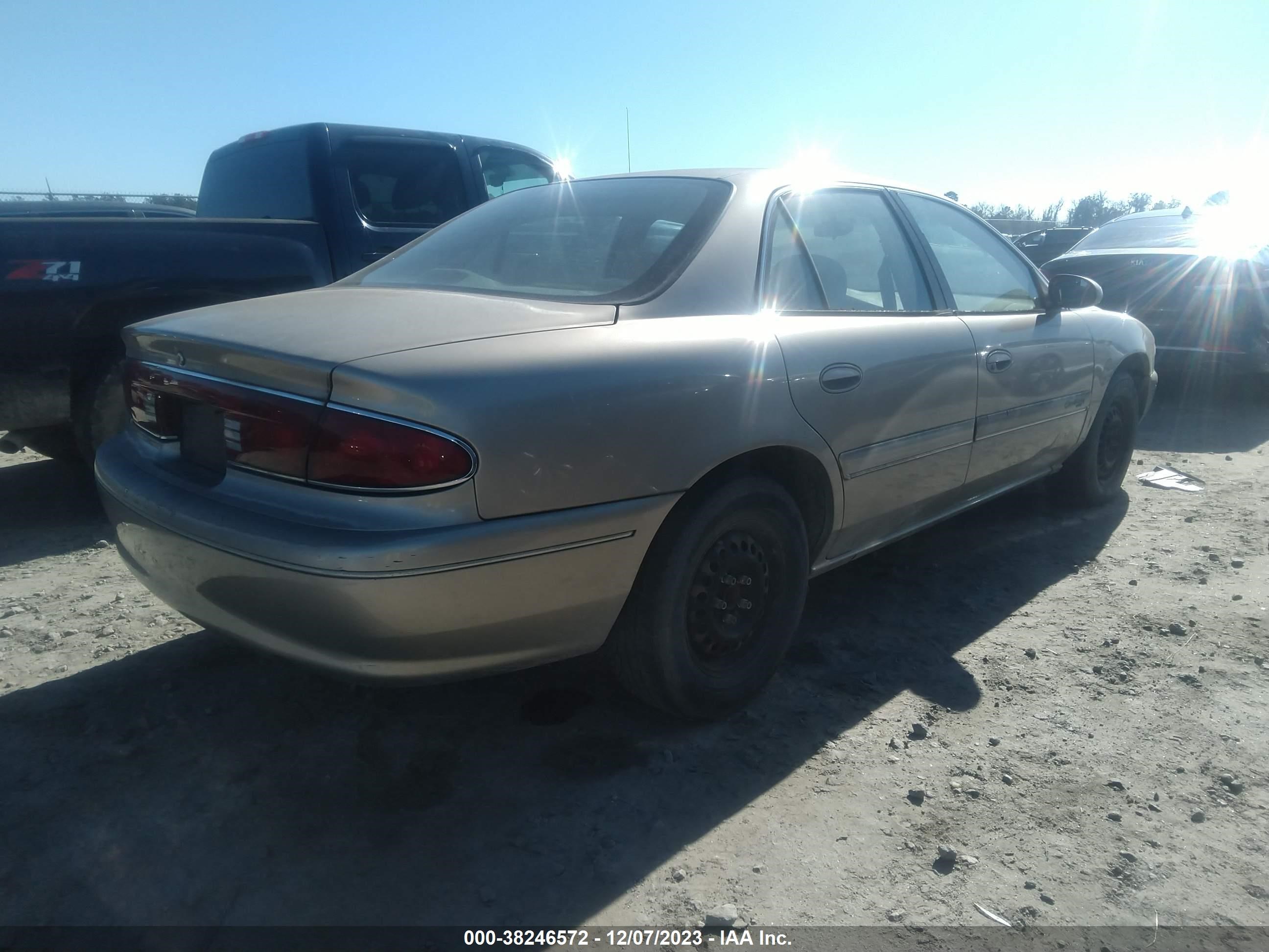 Photo 3 VIN: 2G4WS52J021136266 - BUICK CENTURY 