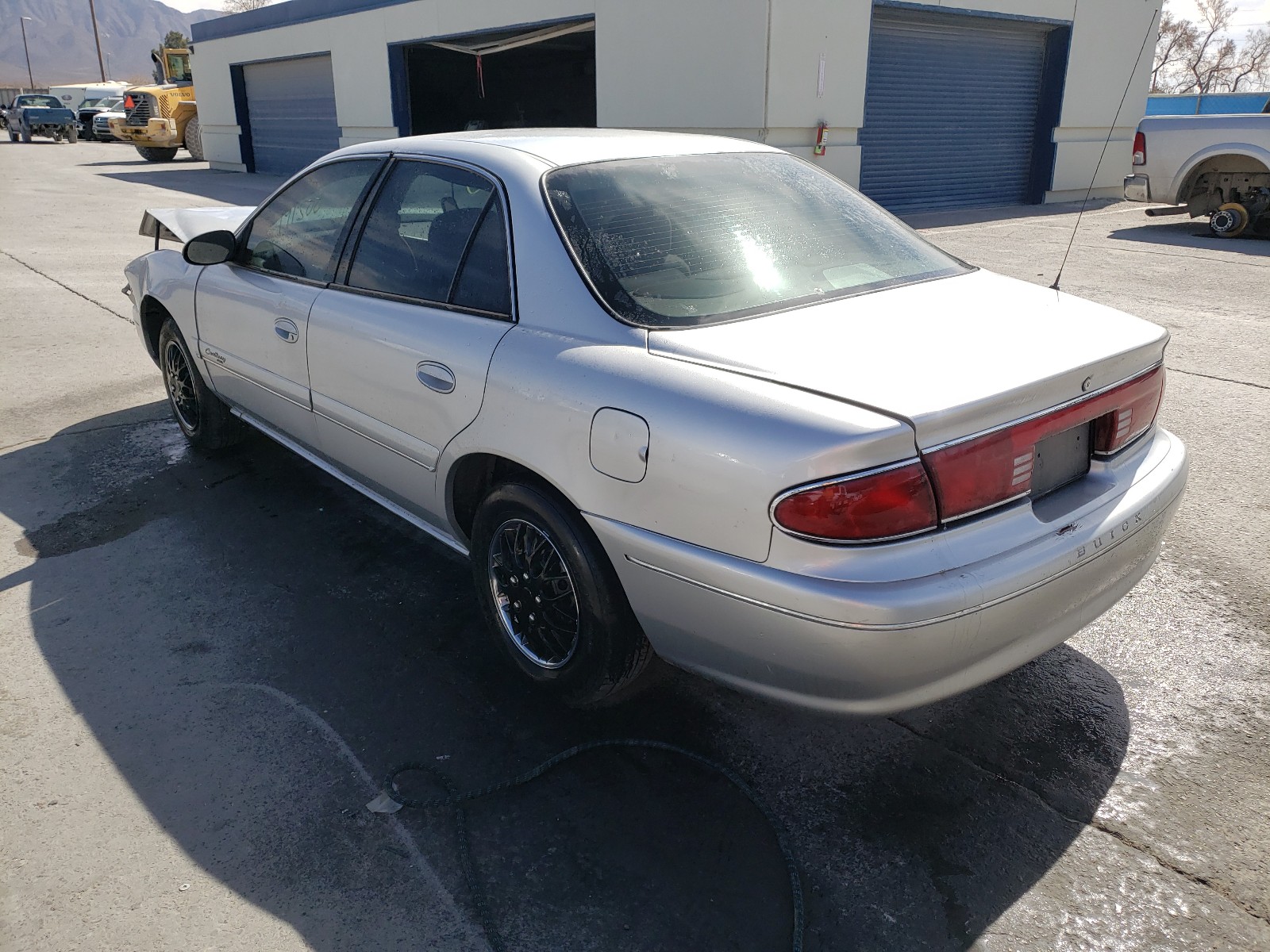 Photo 2 VIN: 2G4WS52J0Y1310071 - BUICK CENTURY CU 