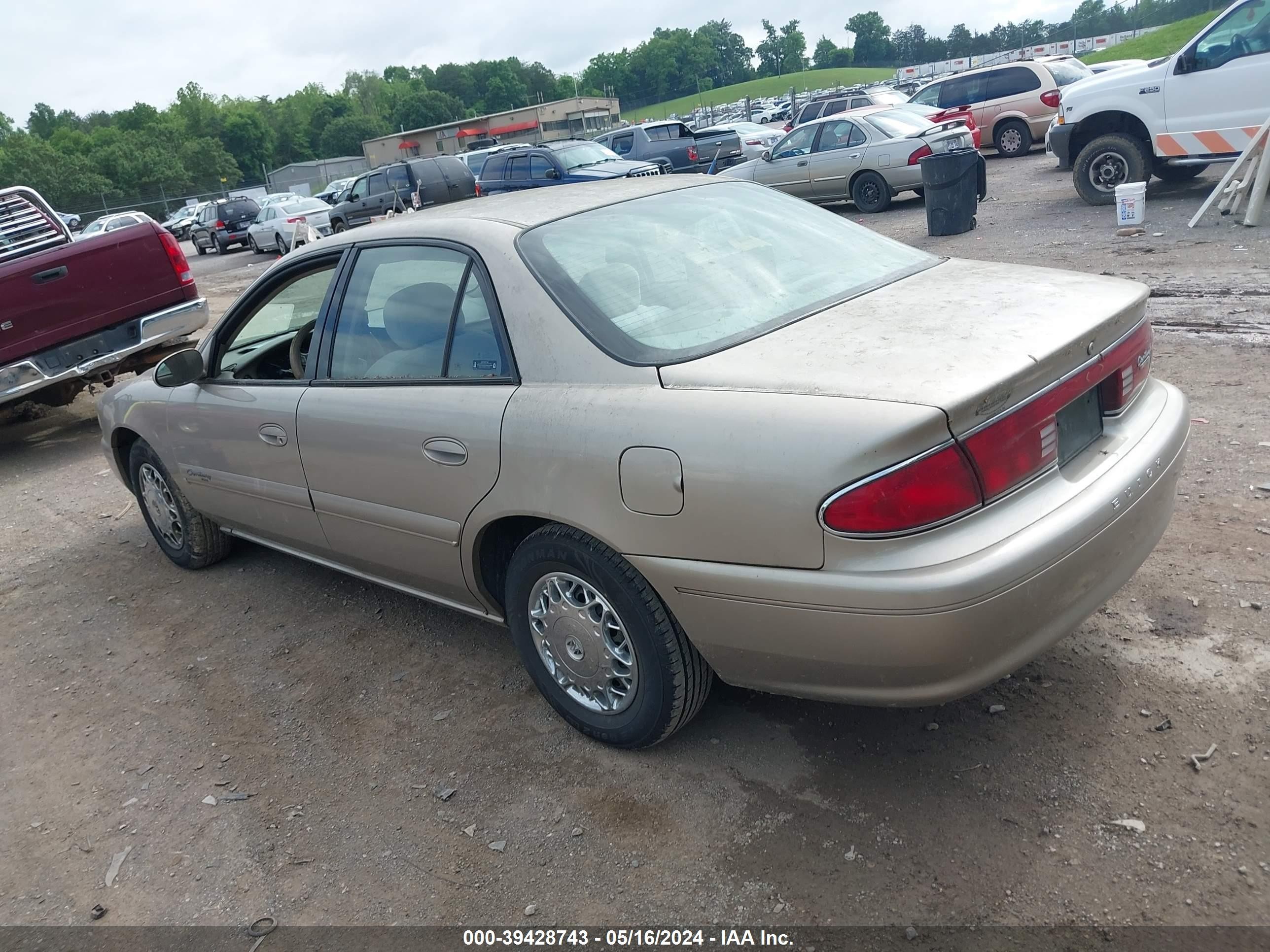 Photo 2 VIN: 2G4WS52J121211346 - BUICK CENTURY 