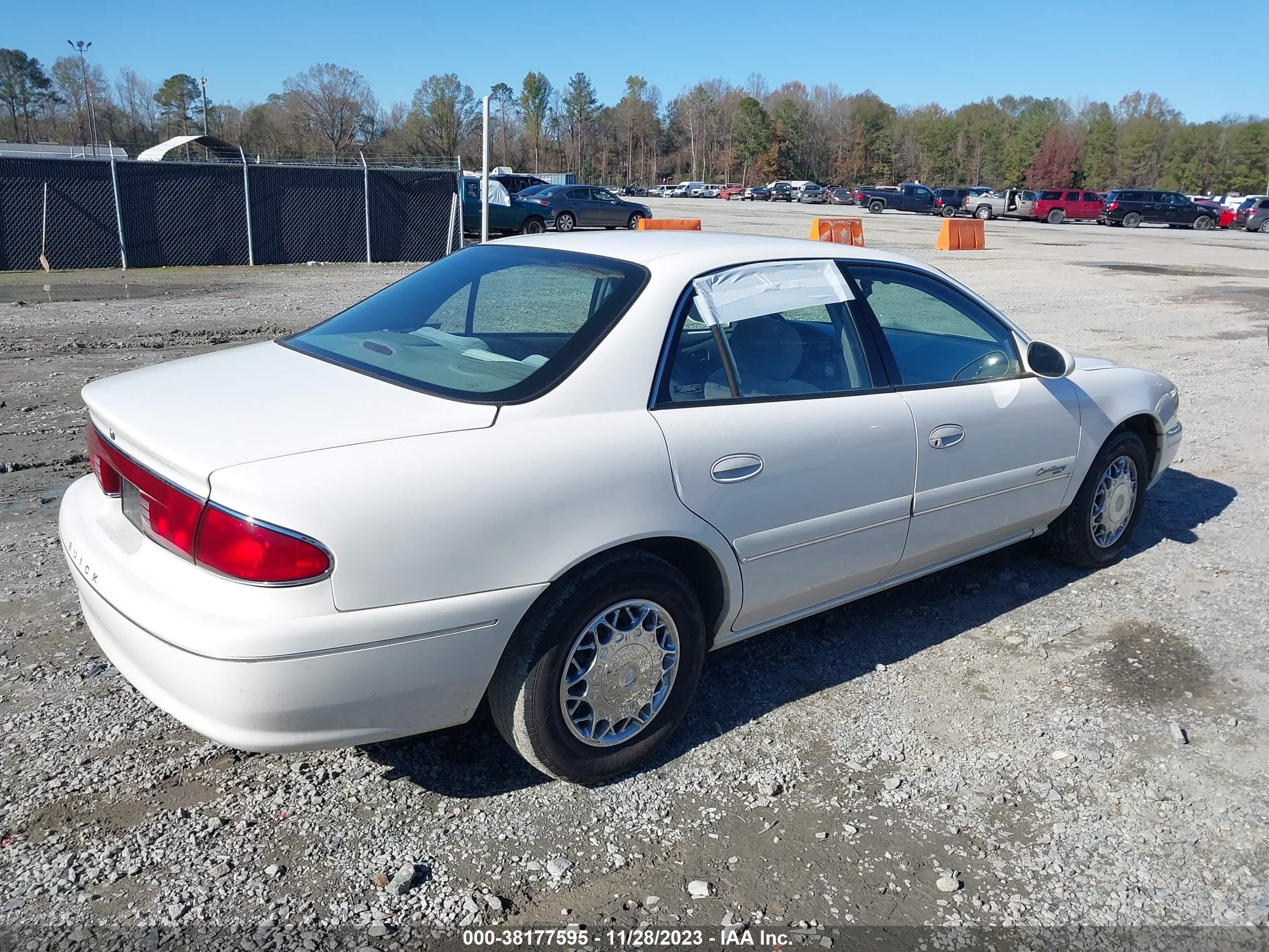 Photo 3 VIN: 2G4WS52J211272445 - BUICK CENTURY 