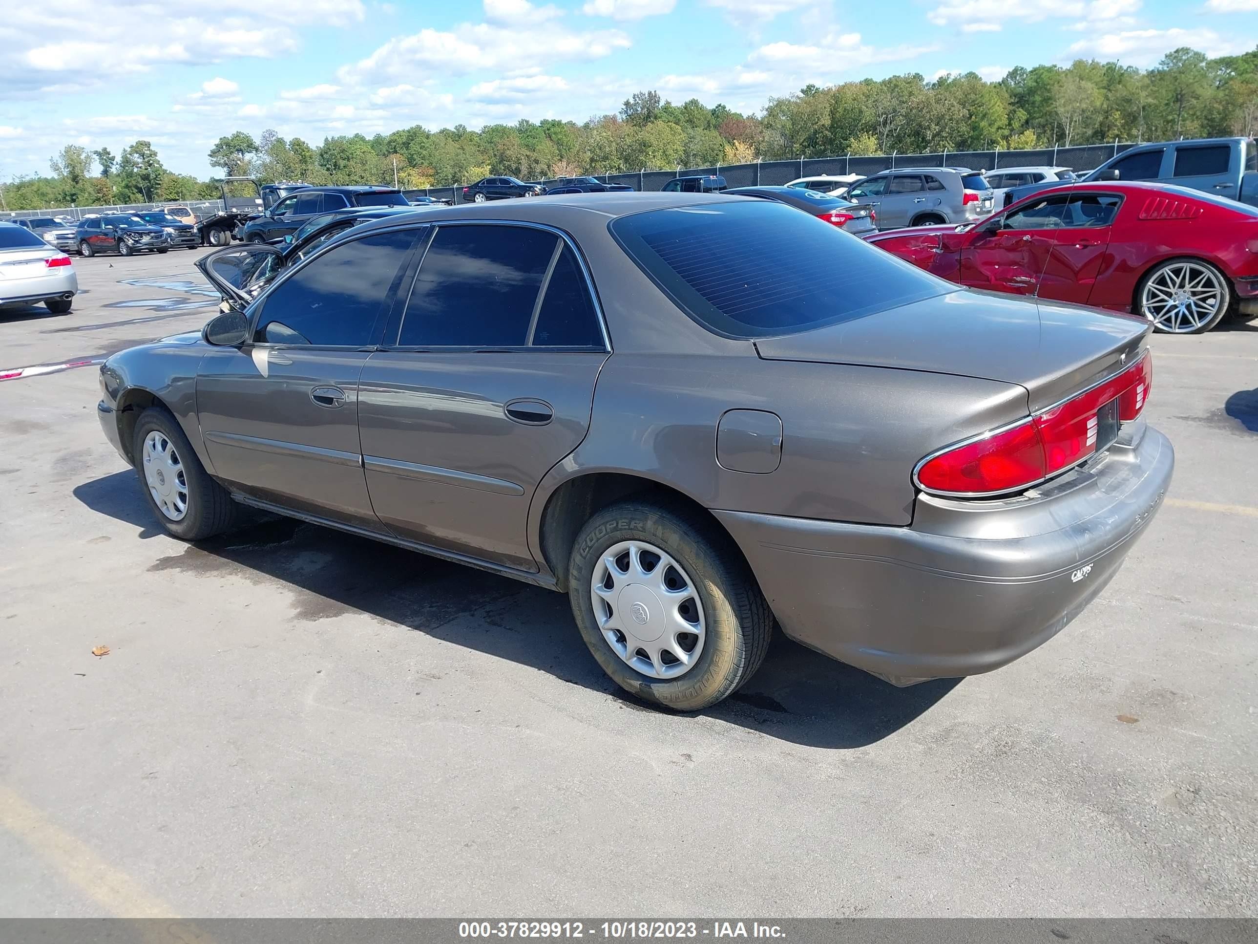 Photo 2 VIN: 2G4WS52J241176268 - BUICK CENTURY 