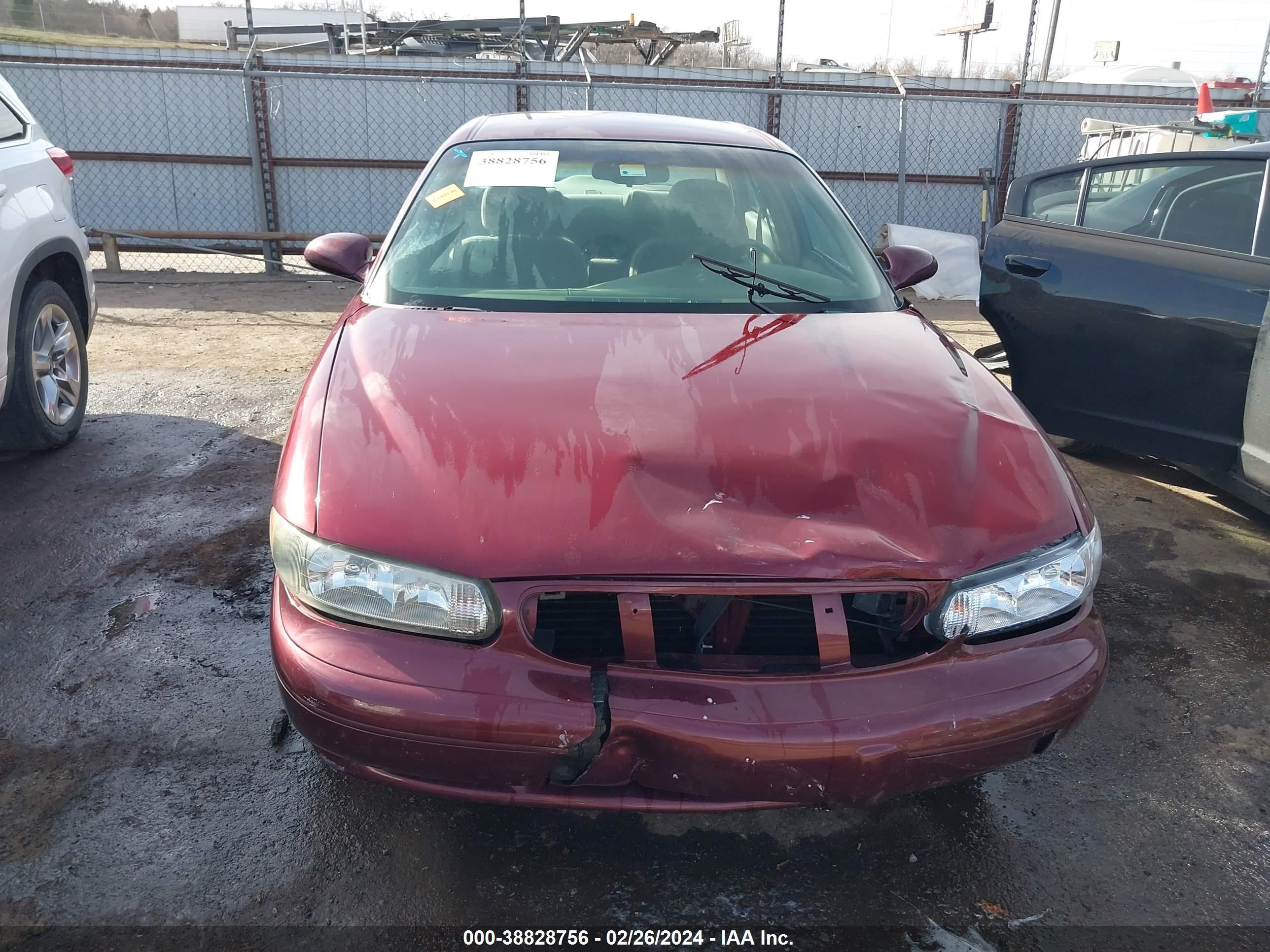 Photo 11 VIN: 2G4WS52J2Y1122538 - BUICK CENTURY 