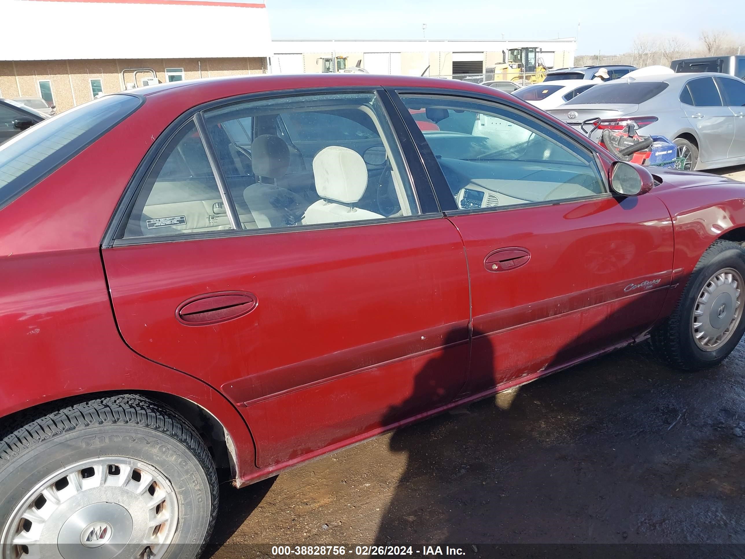 Photo 12 VIN: 2G4WS52J2Y1122538 - BUICK CENTURY 