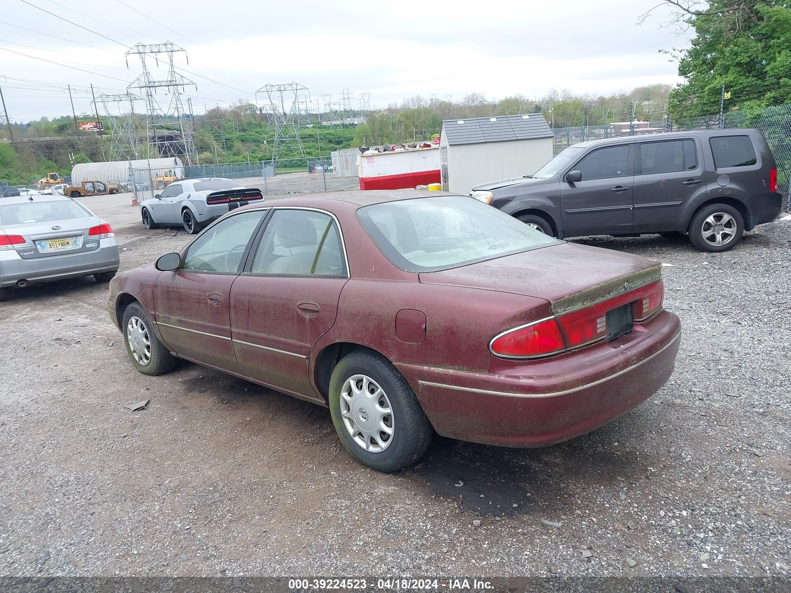 Photo 2 VIN: 2G4WS52J2Y1333562 - BUICK CENTURY 