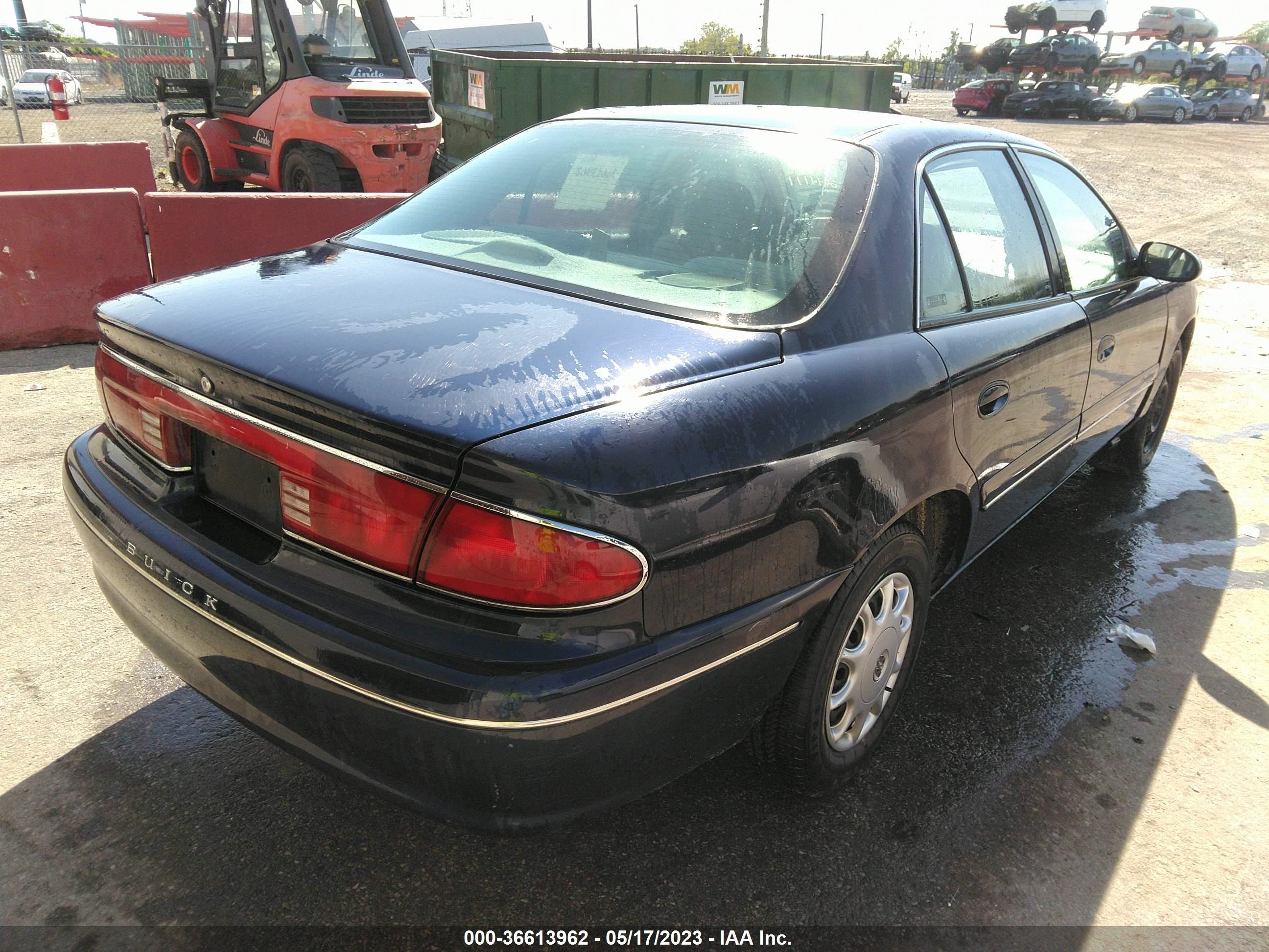 Photo 3 VIN: 2G4WS52J321241111 - BUICK CENTURY 