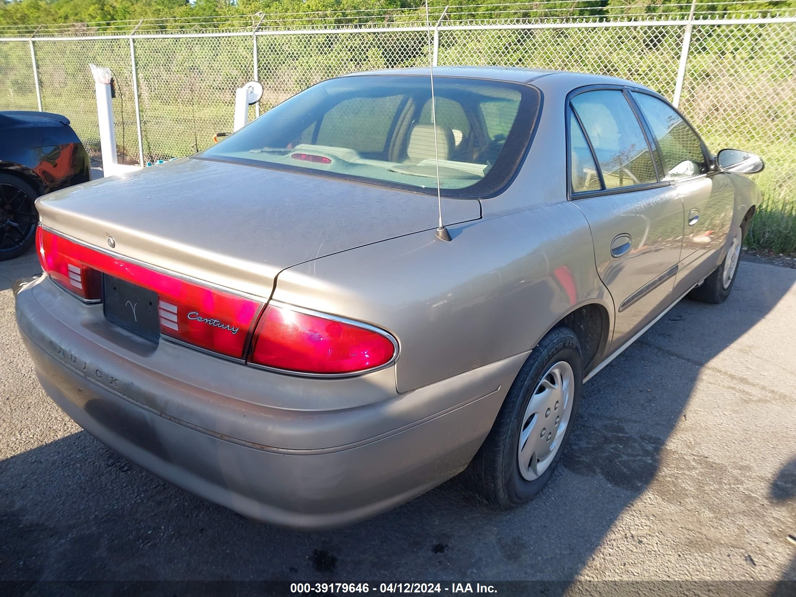 Photo 3 VIN: 2G4WS52J331109967 - BUICK CENTURY 