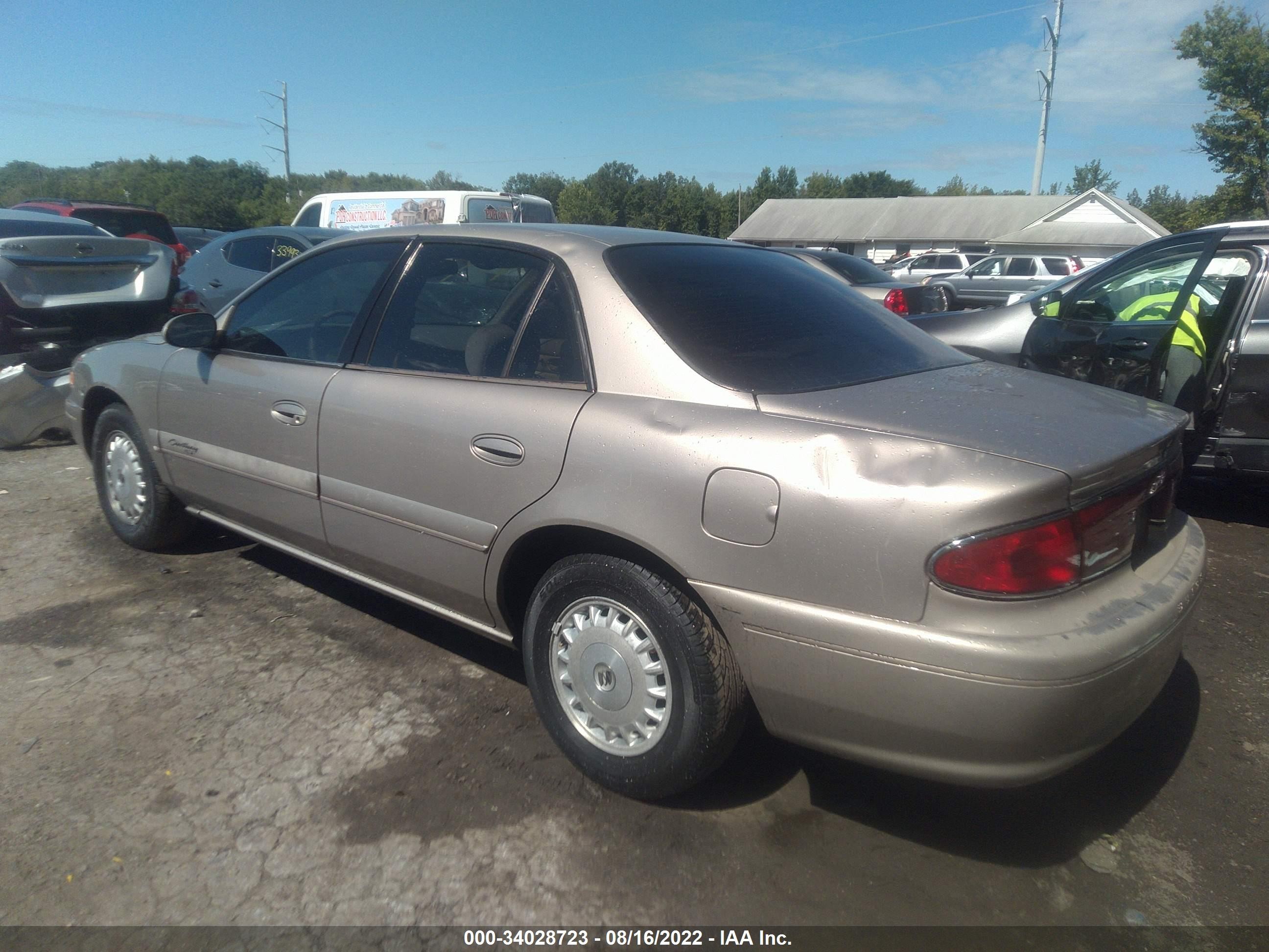 Photo 2 VIN: 2G4WS52J5Y1199324 - BUICK CENTURY 