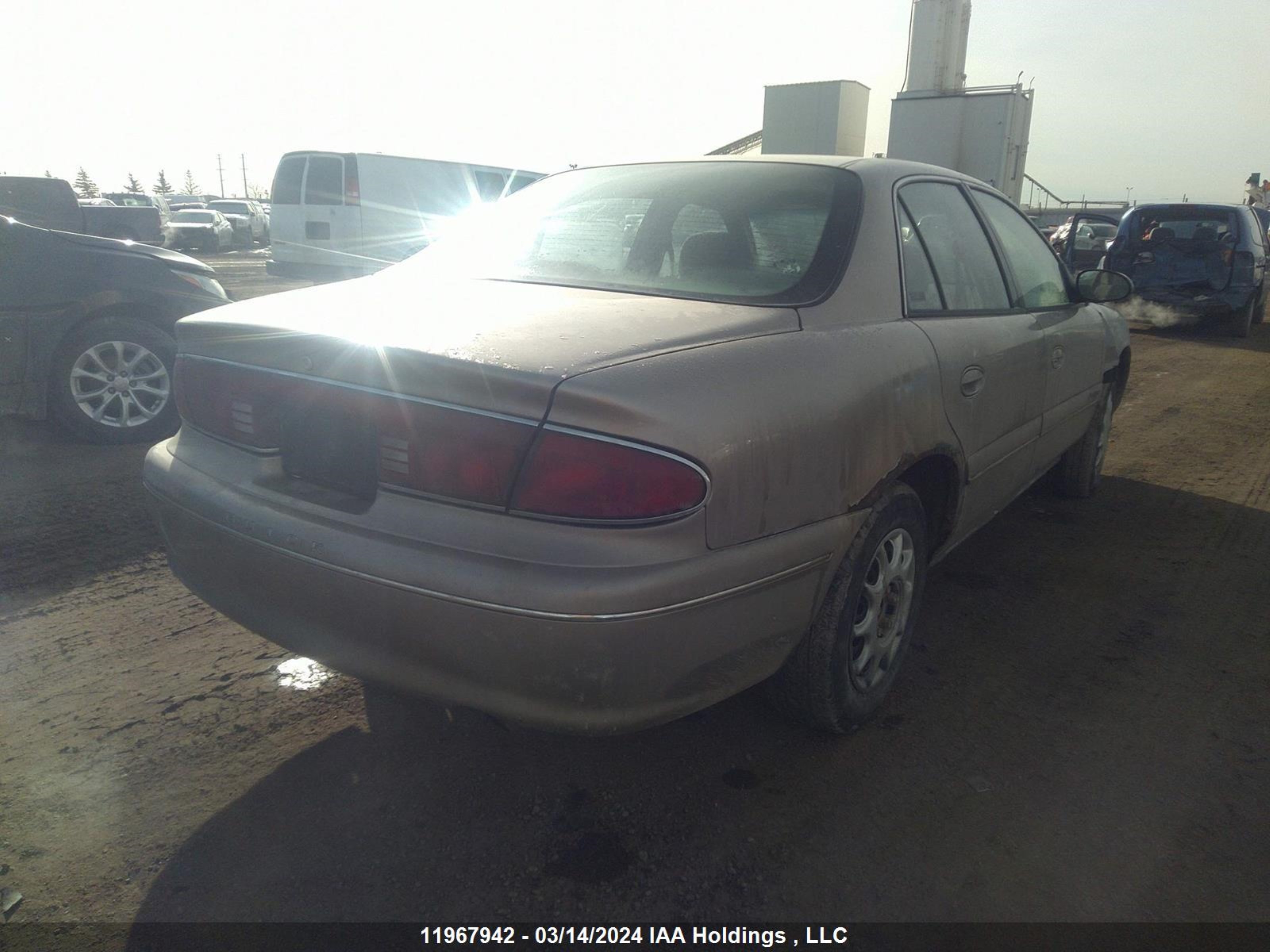 Photo 3 VIN: 2G4WS52J611141597 - BUICK CENTURY 