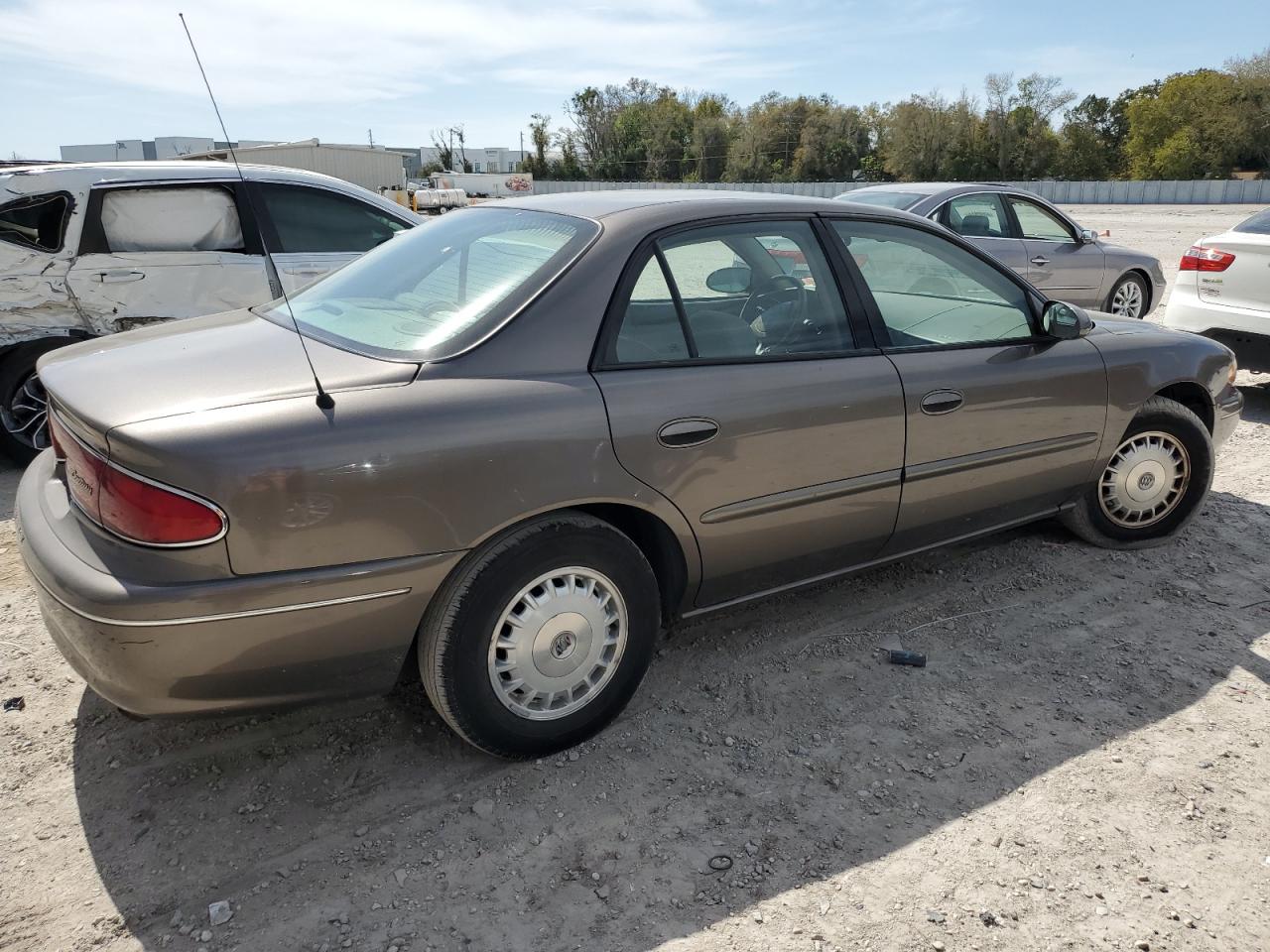 Photo 2 VIN: 2G4WS52J631177020 - BUICK CENTURY 