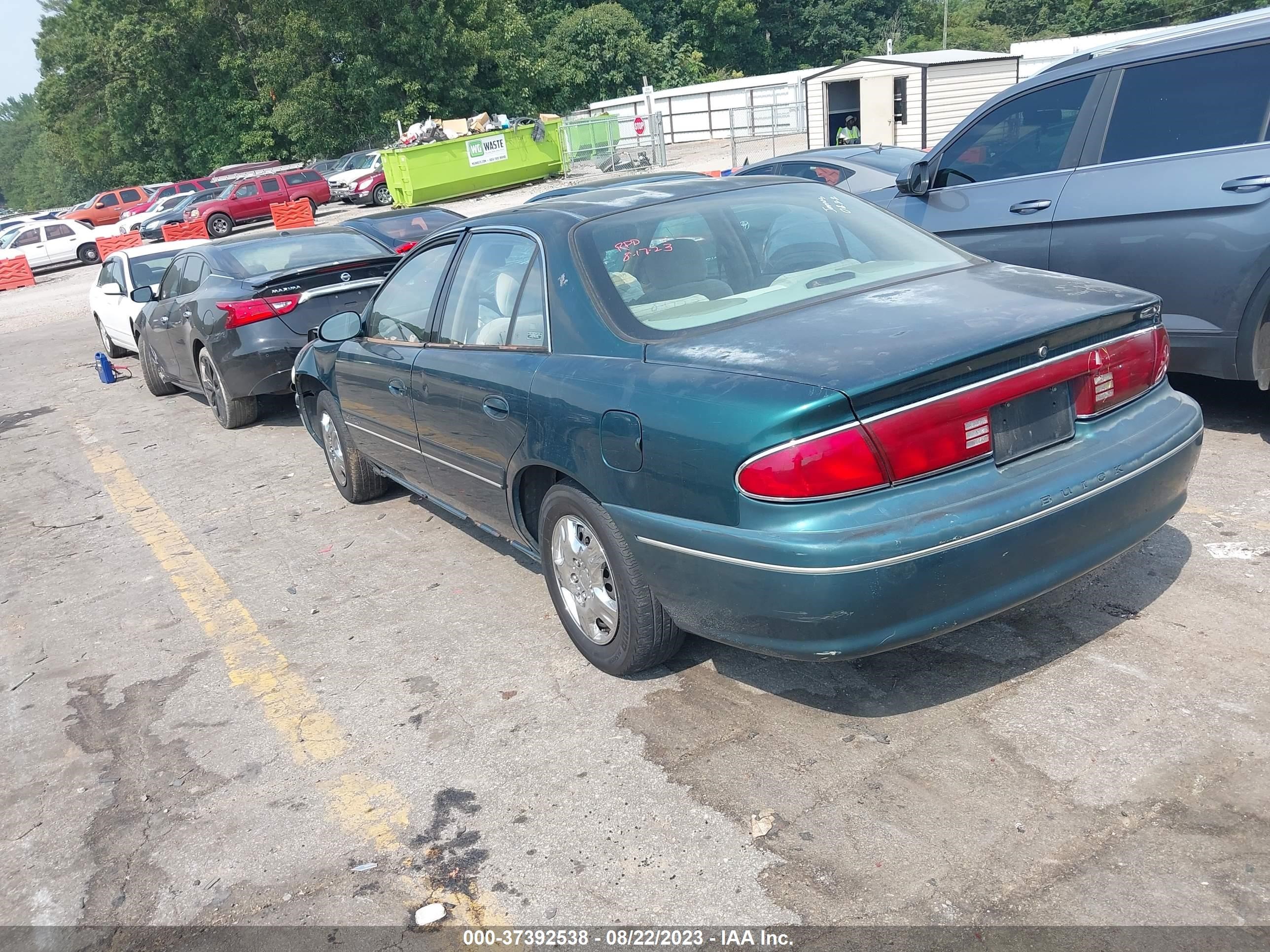 Photo 2 VIN: 2G4WS52J6Y1123269 - BUICK CENTURY 