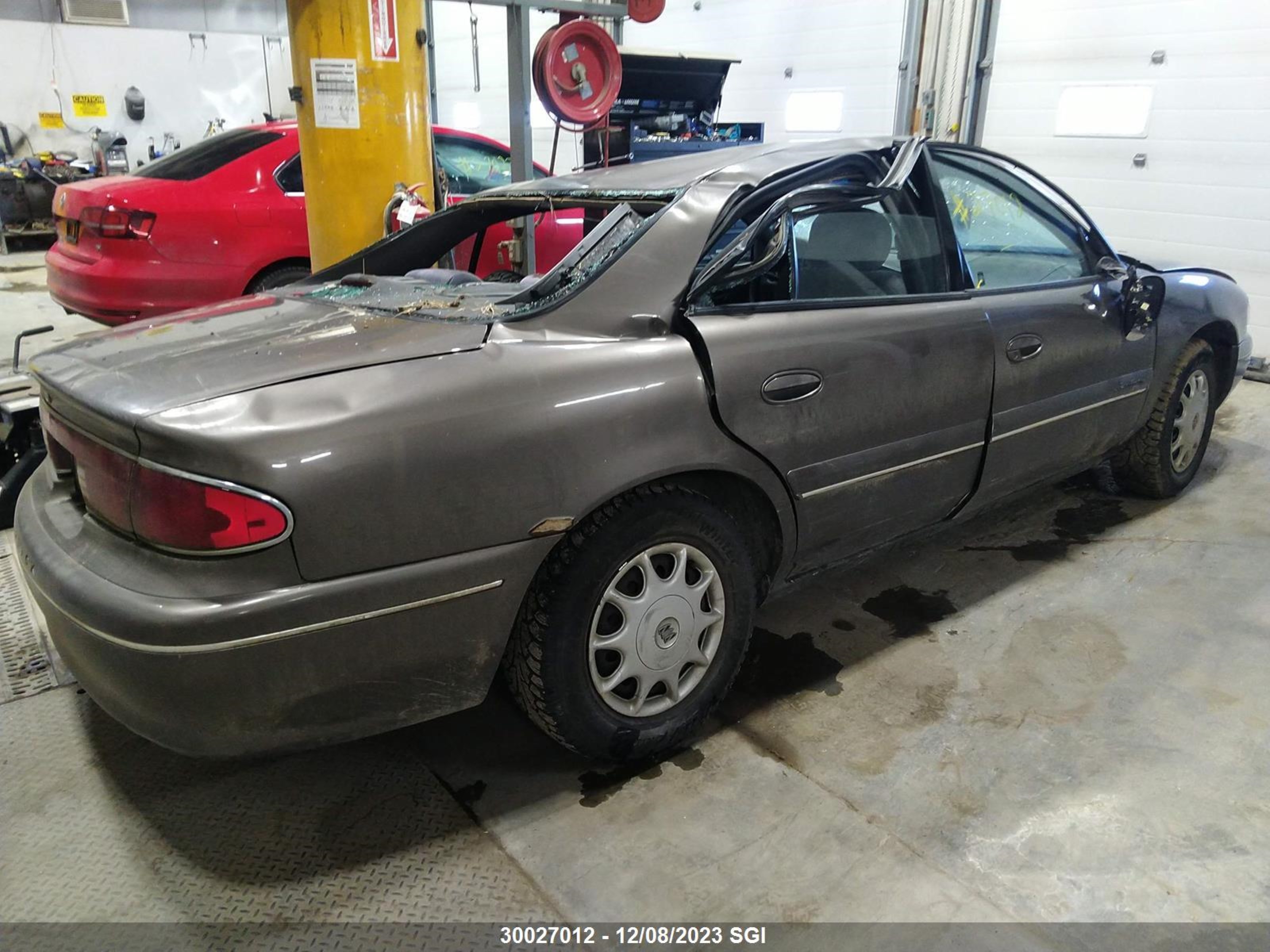 Photo 3 VIN: 2G4WS52J721281935 - BUICK CENTURY 