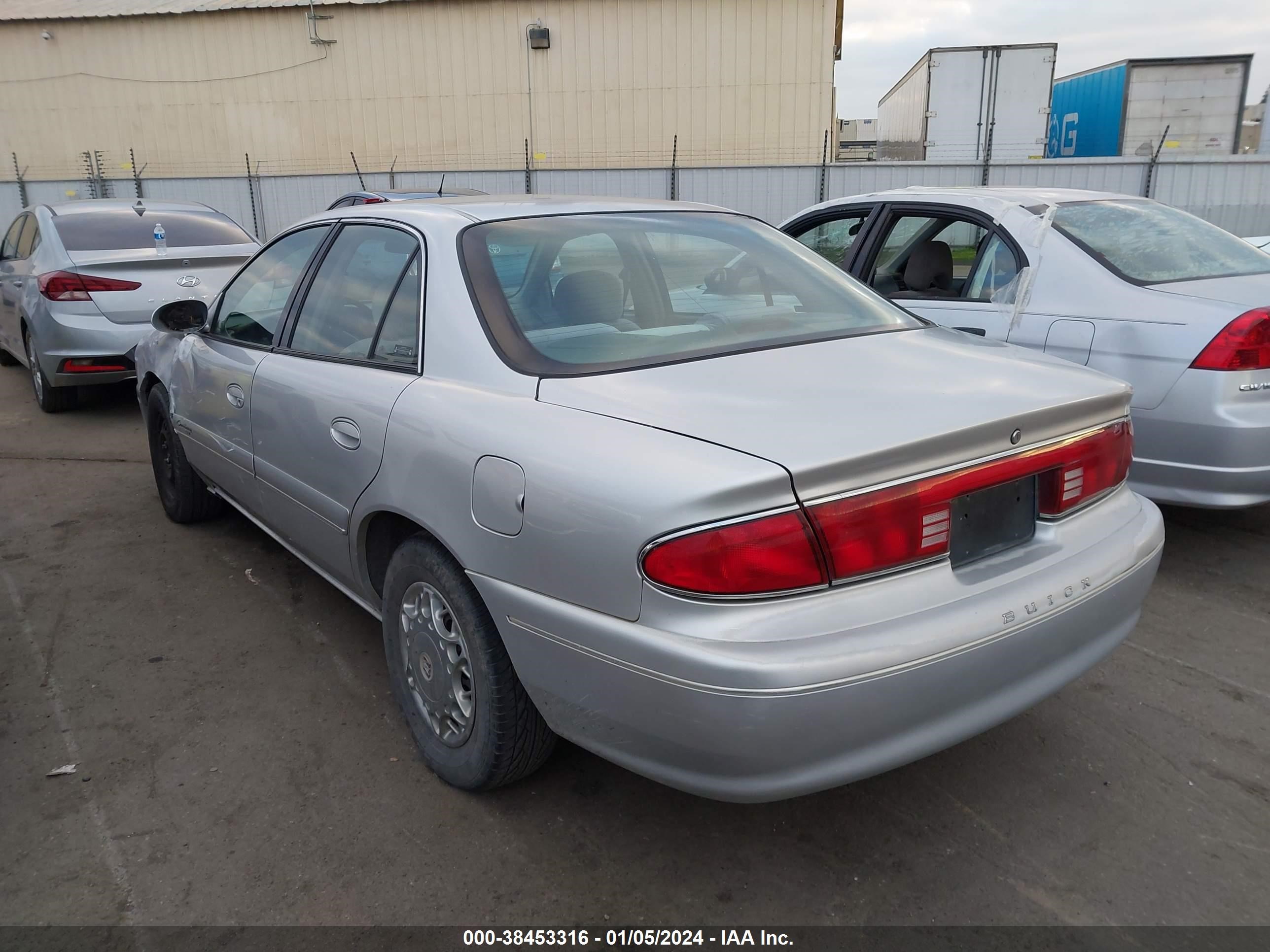 Photo 2 VIN: 2G4WS52J821236244 - BUICK CENTURY 