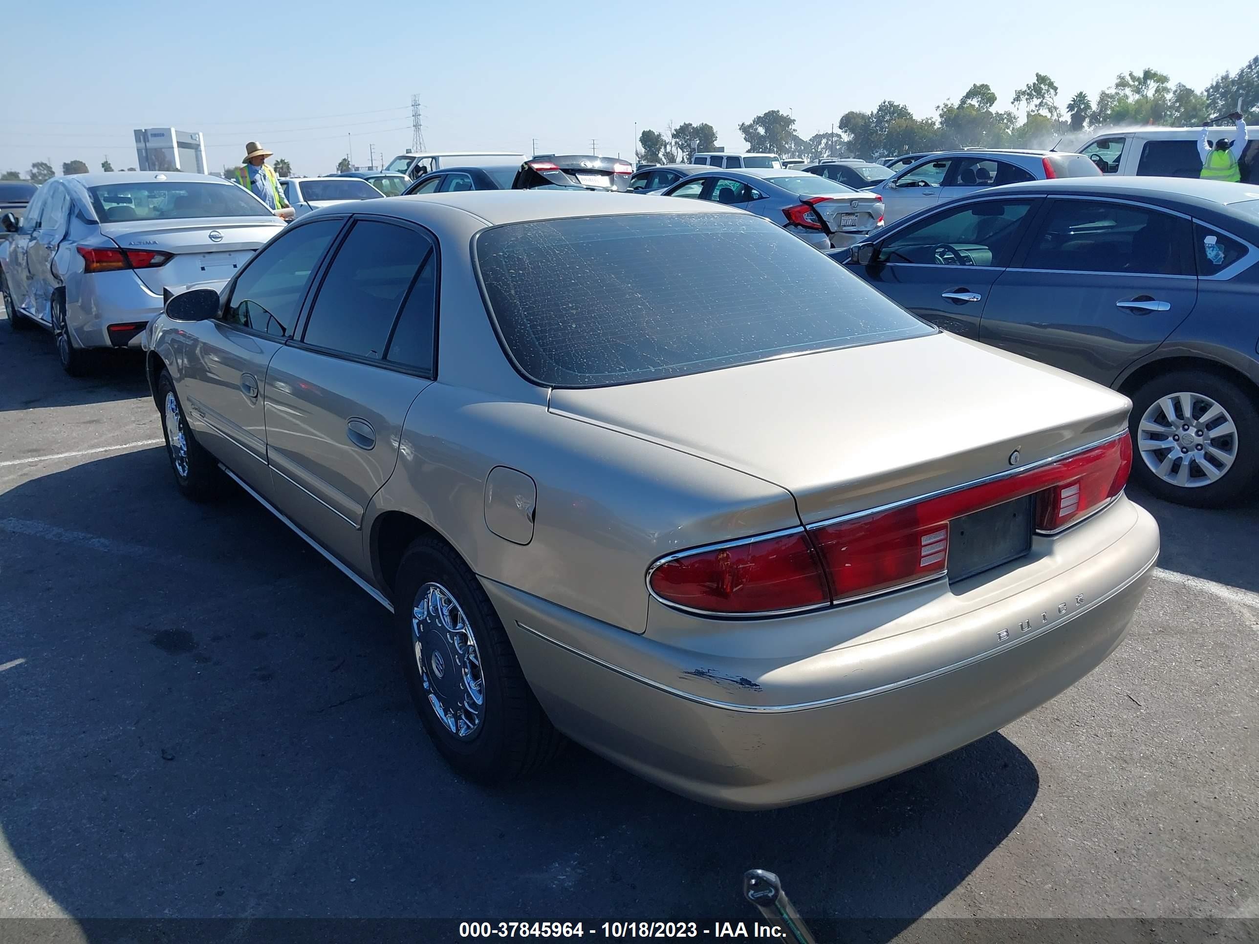 Photo 2 VIN: 2G4WS52J821273374 - BUICK CENTURY 