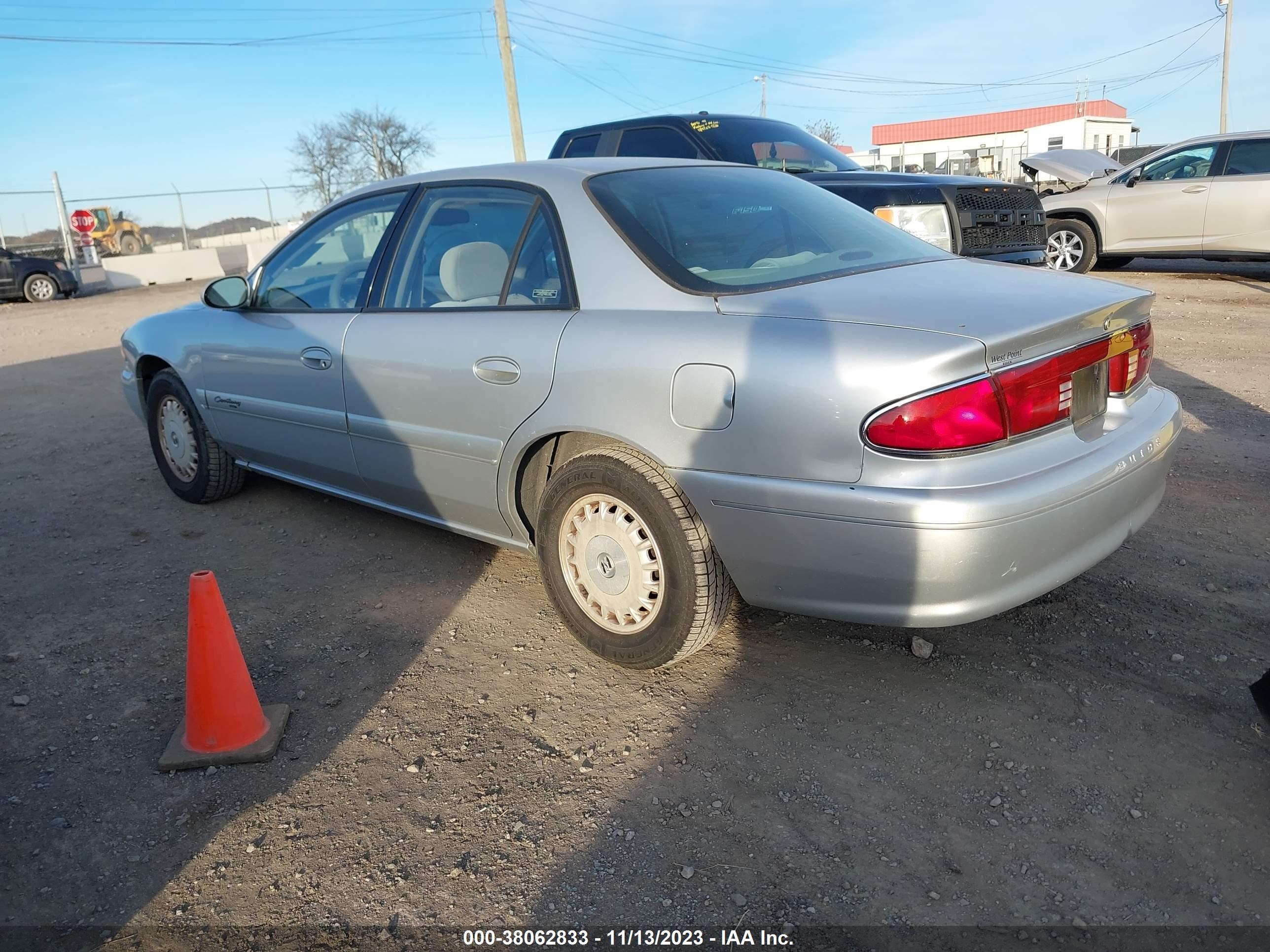 Photo 2 VIN: 2G4WS52J8Y1329743 - BUICK CENTURY 