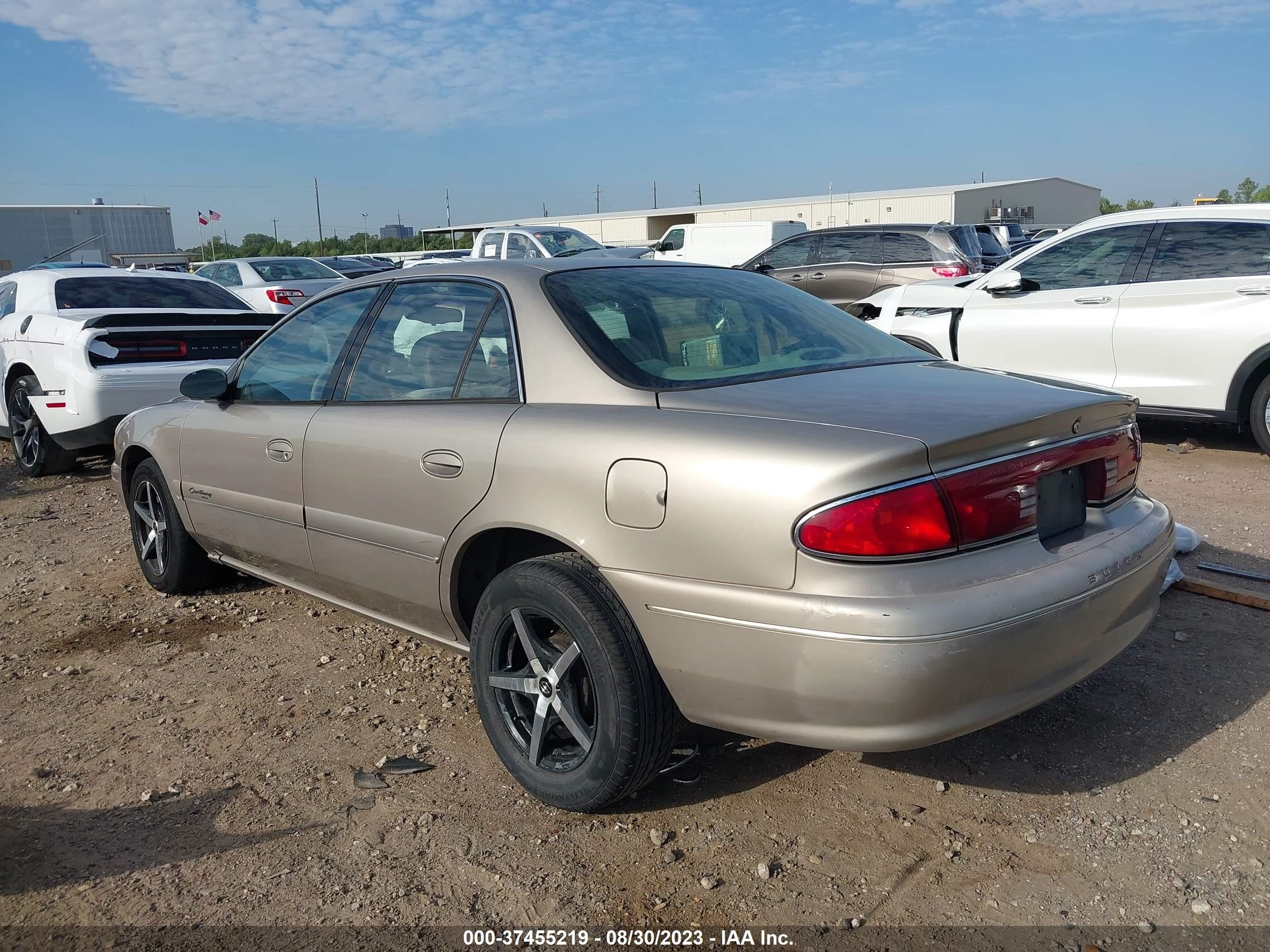 Photo 2 VIN: 2G4WS52J9Y1144679 - BUICK CENTURY 