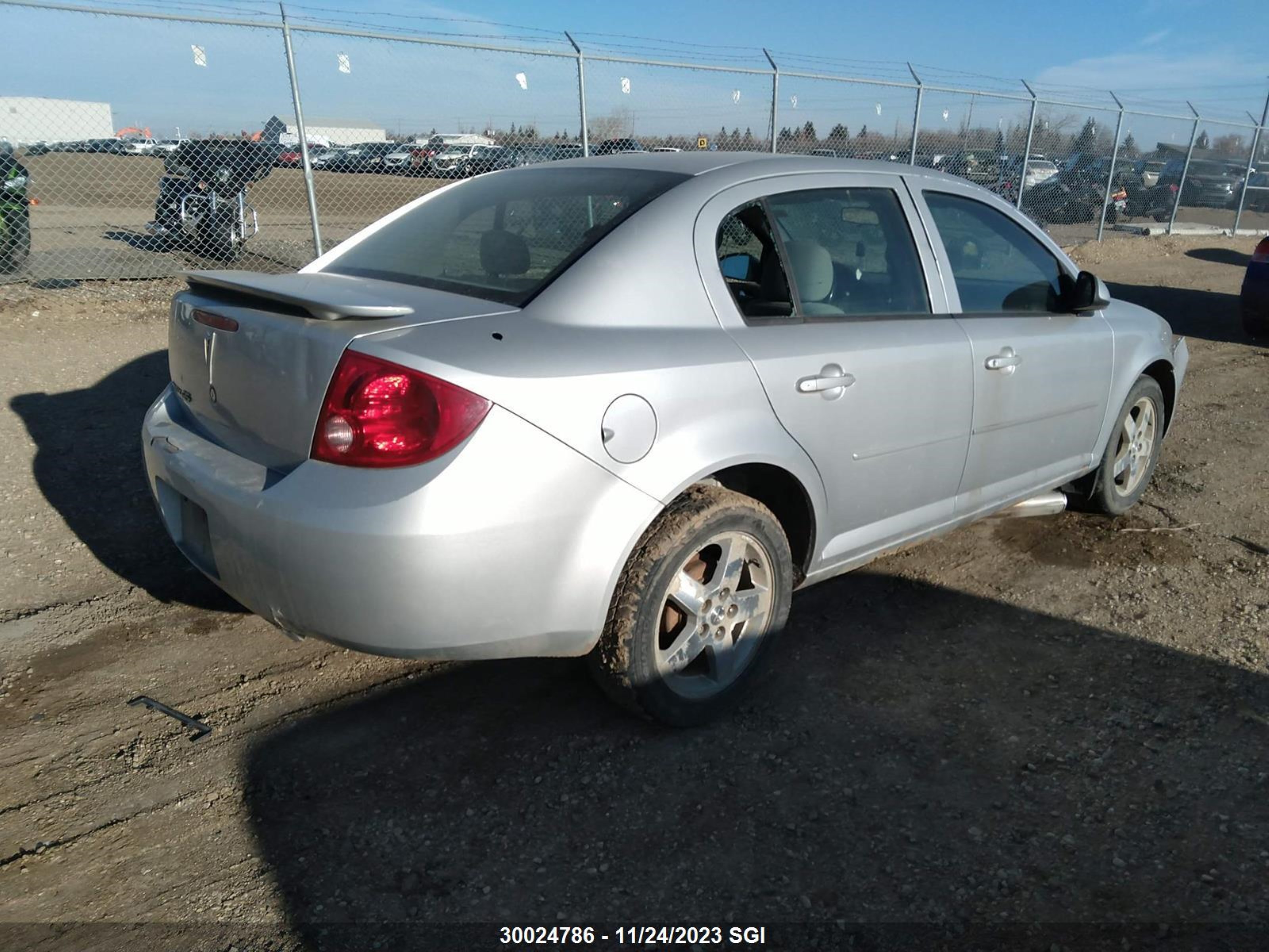 Photo 3 VIN: 2G4WS52JX21208039 - PONTIAC G5 