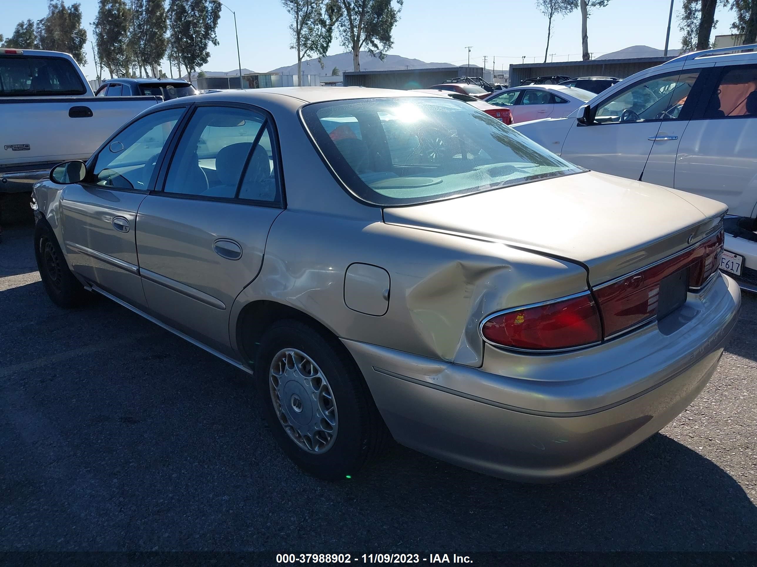 Photo 2 VIN: 2G4WS52JX31226946 - BUICK CENTURY 