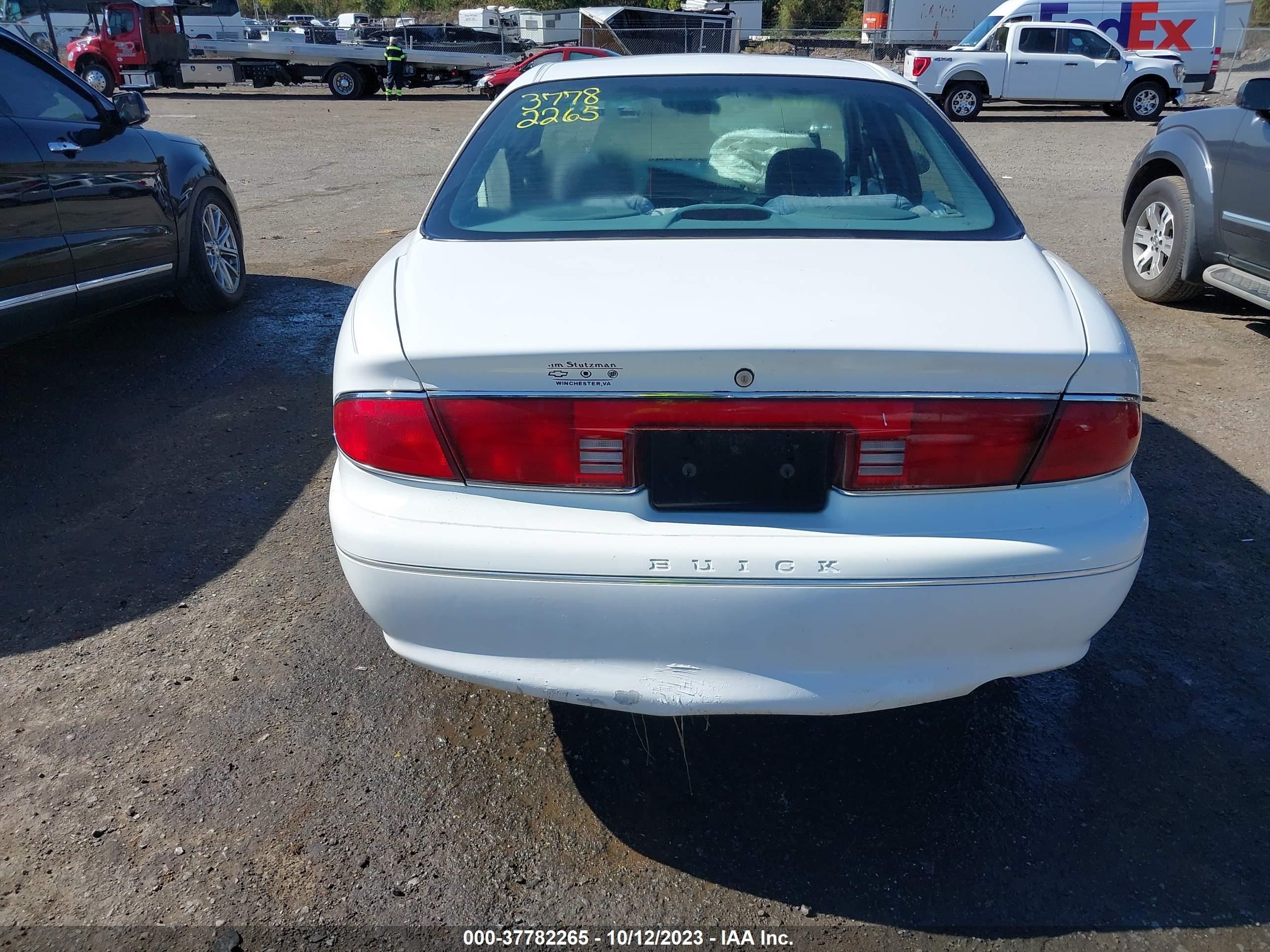 Photo 16 VIN: 2G4WS52JXY1323460 - BUICK CENTURY 