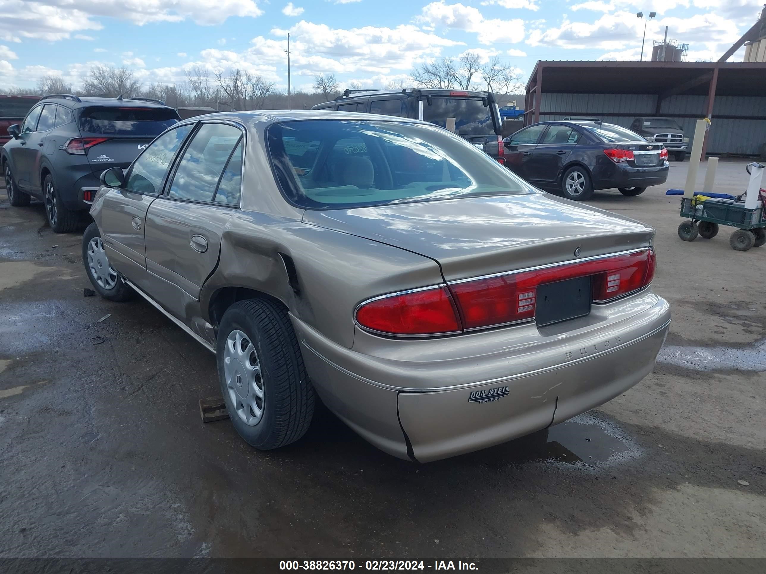 Photo 2 VIN: 2G4WS52M1X1526388 - BUICK CENTURY 