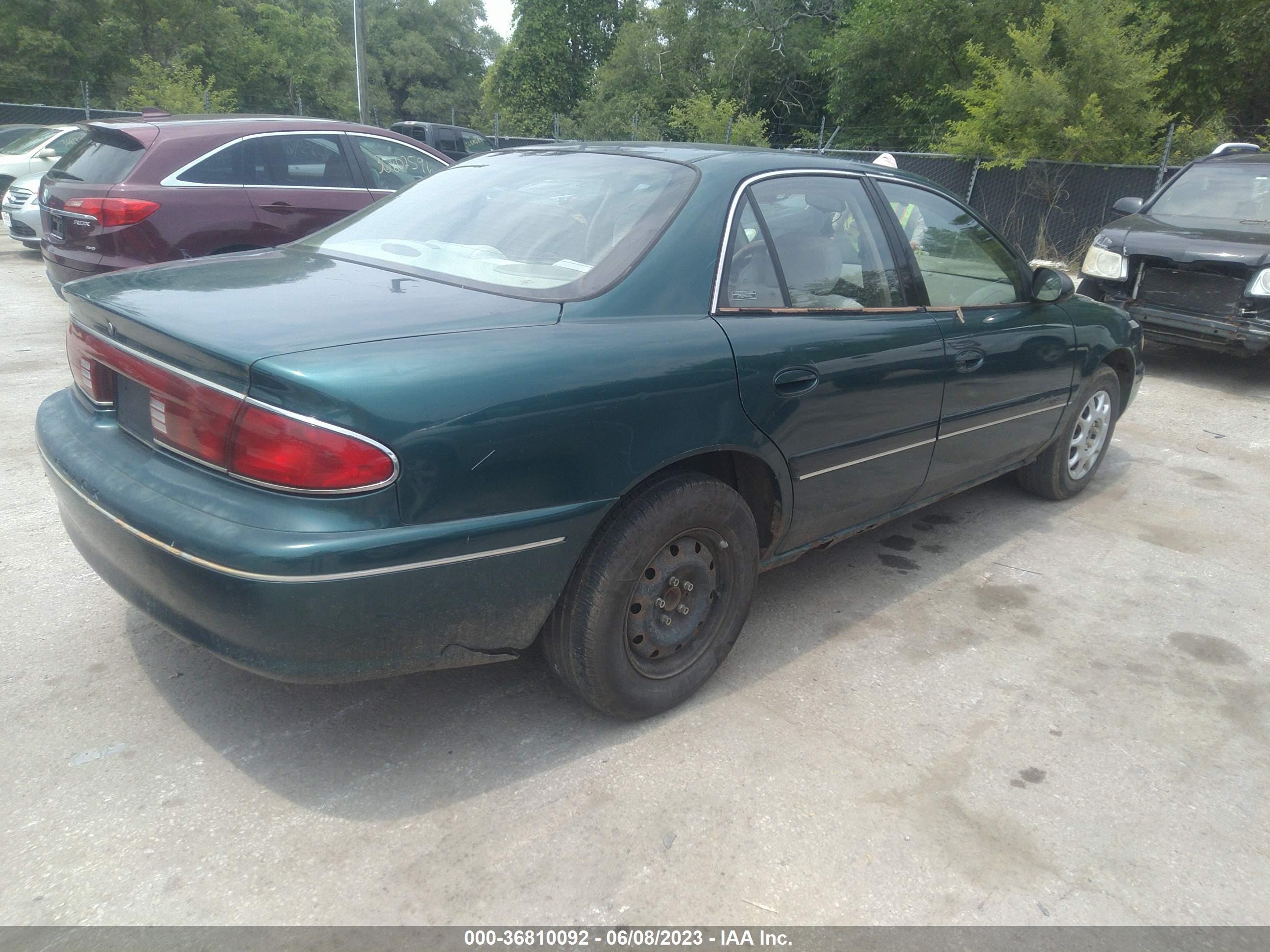 Photo 3 VIN: 2G4WS52M7X1569584 - BUICK CENTURY 