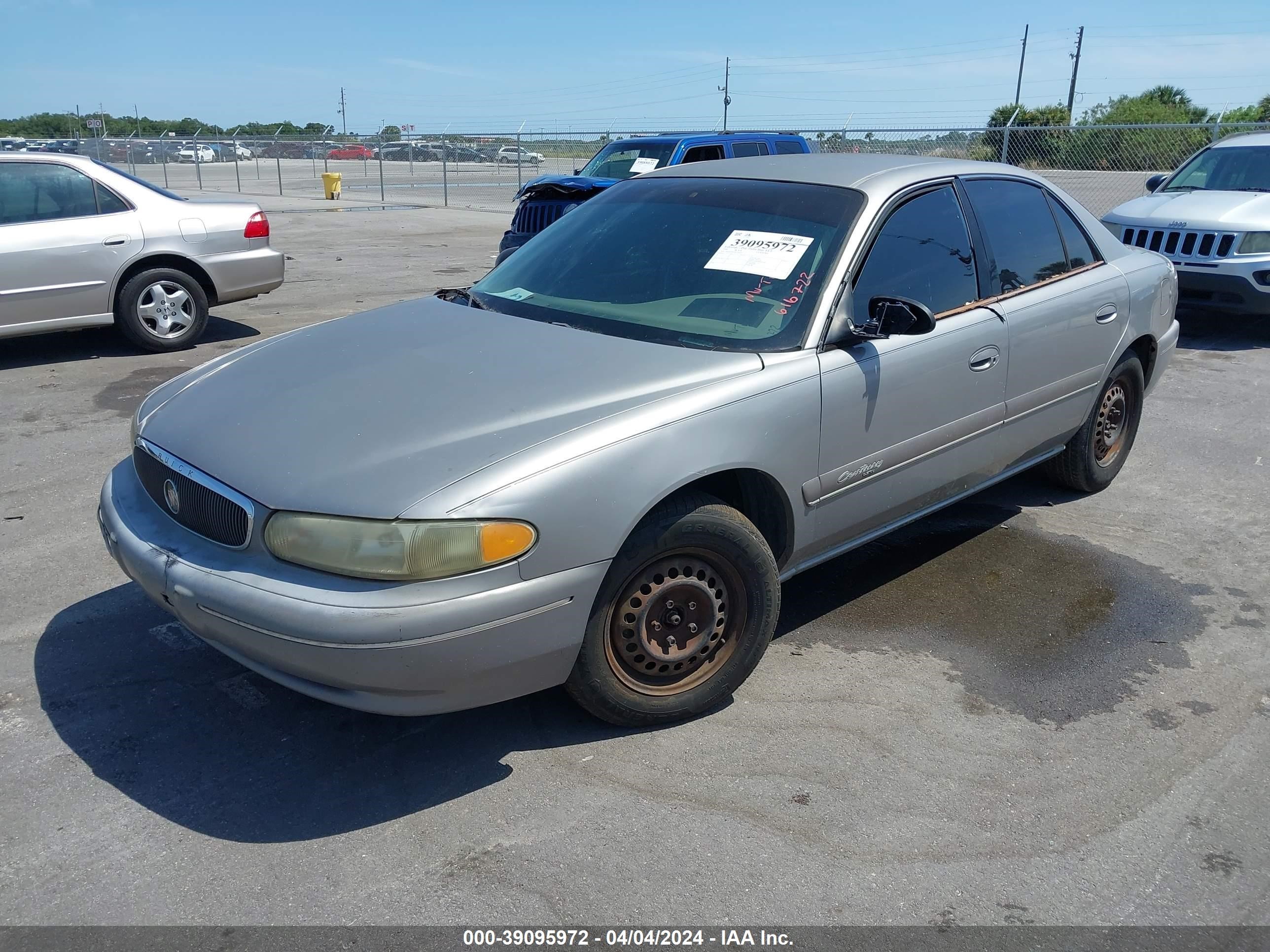 Photo 1 VIN: 2G4WS52MXX1616722 - BUICK CENTURY 