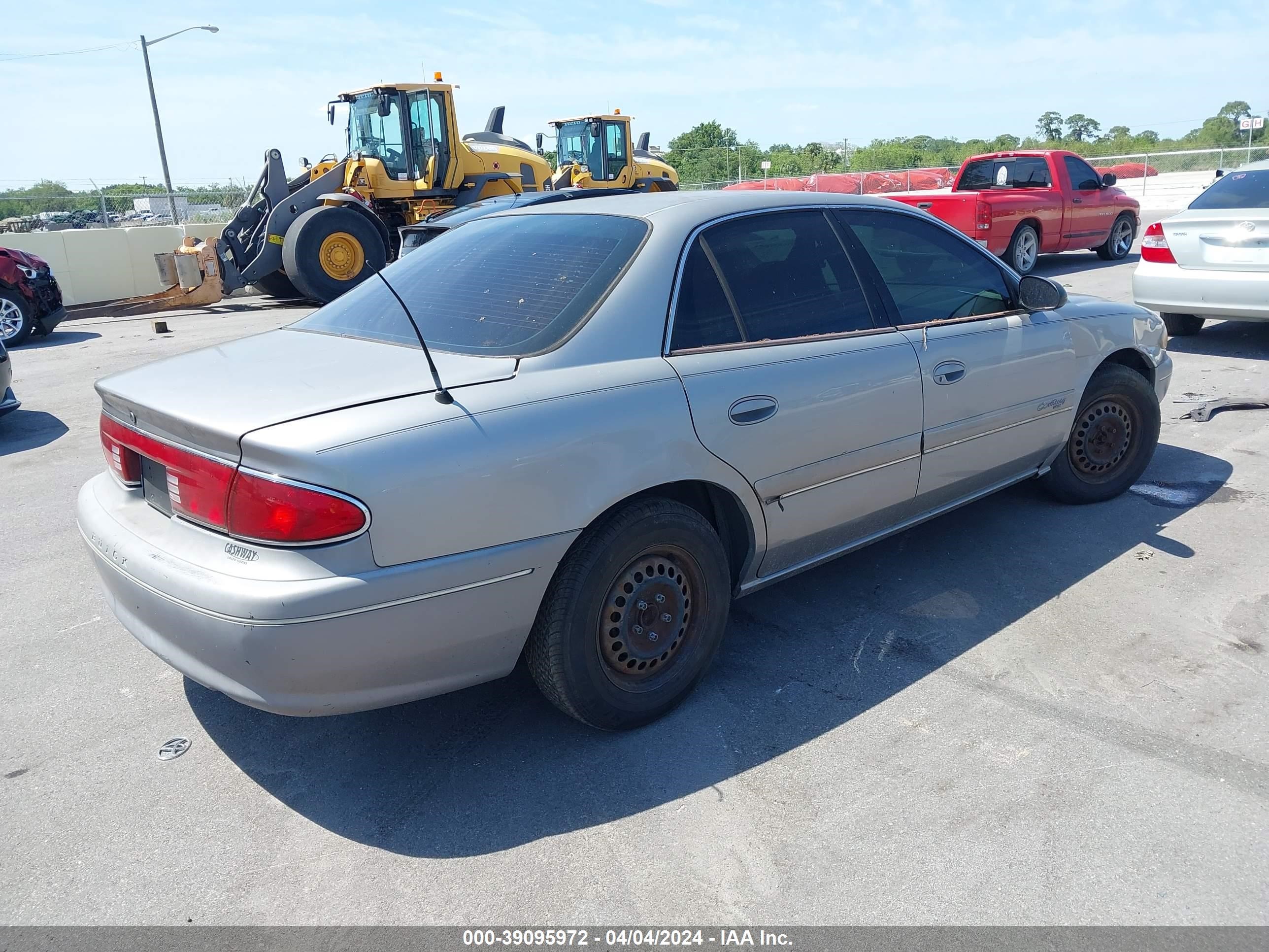 Photo 3 VIN: 2G4WS52MXX1616722 - BUICK CENTURY 