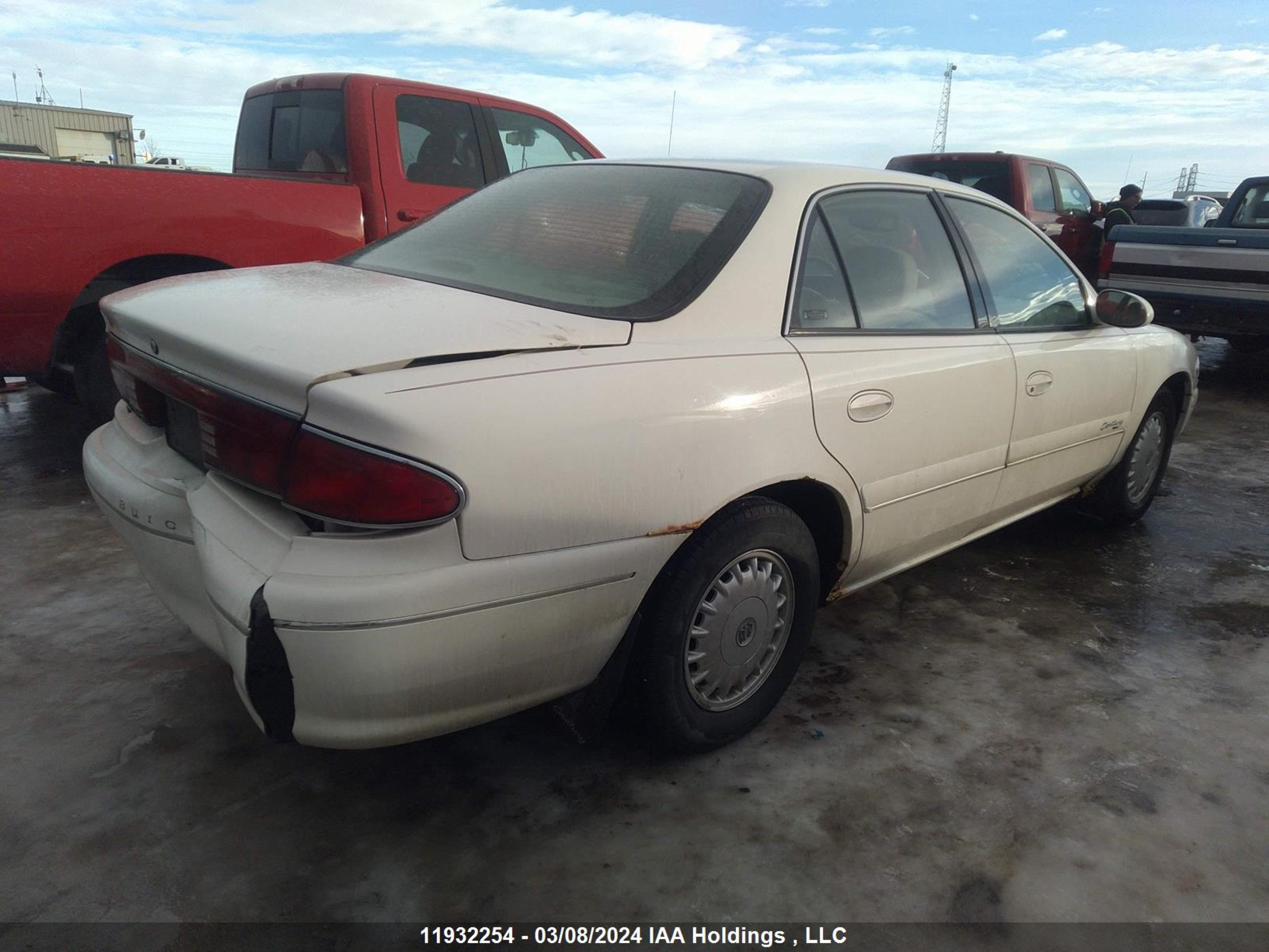 Photo 3 VIN: 2G4WY52J121175737 - BUICK CENTURY 