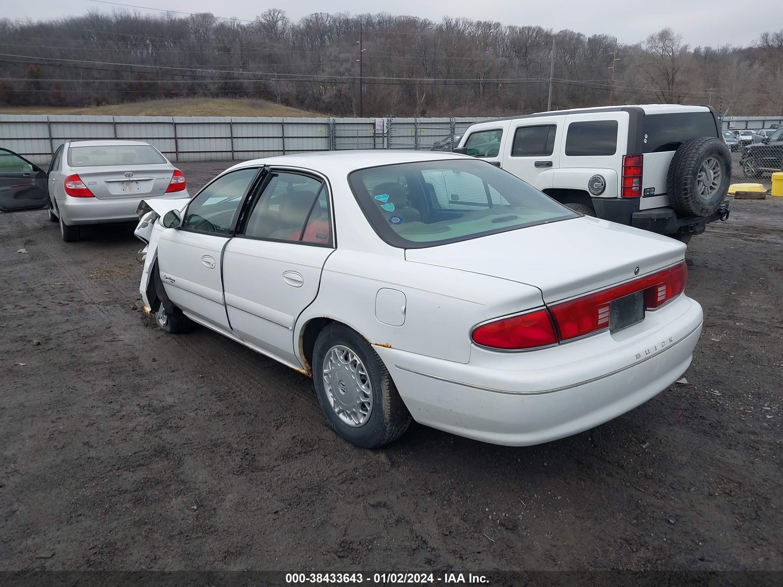 Photo 2 VIN: 2G4WY52M2W1603167 - BUICK CENTURY 