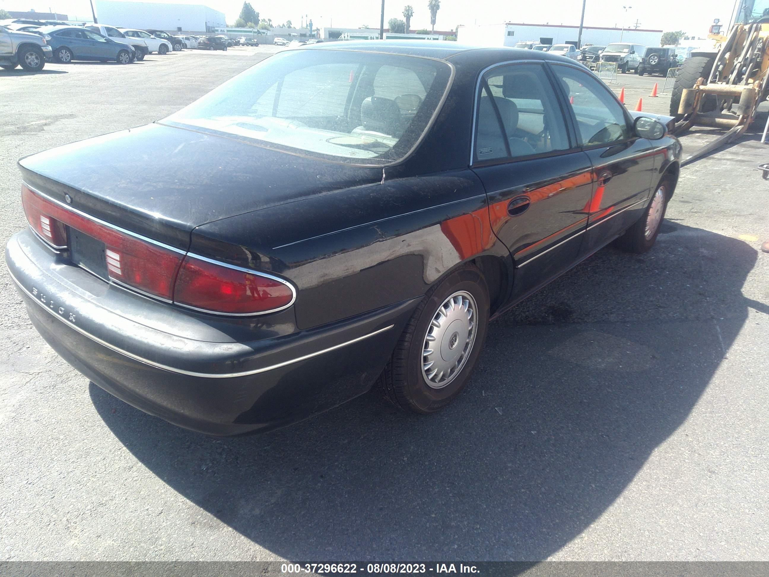 Photo 3 VIN: 2G4WY52M4X1453712 - BUICK CENTURY 