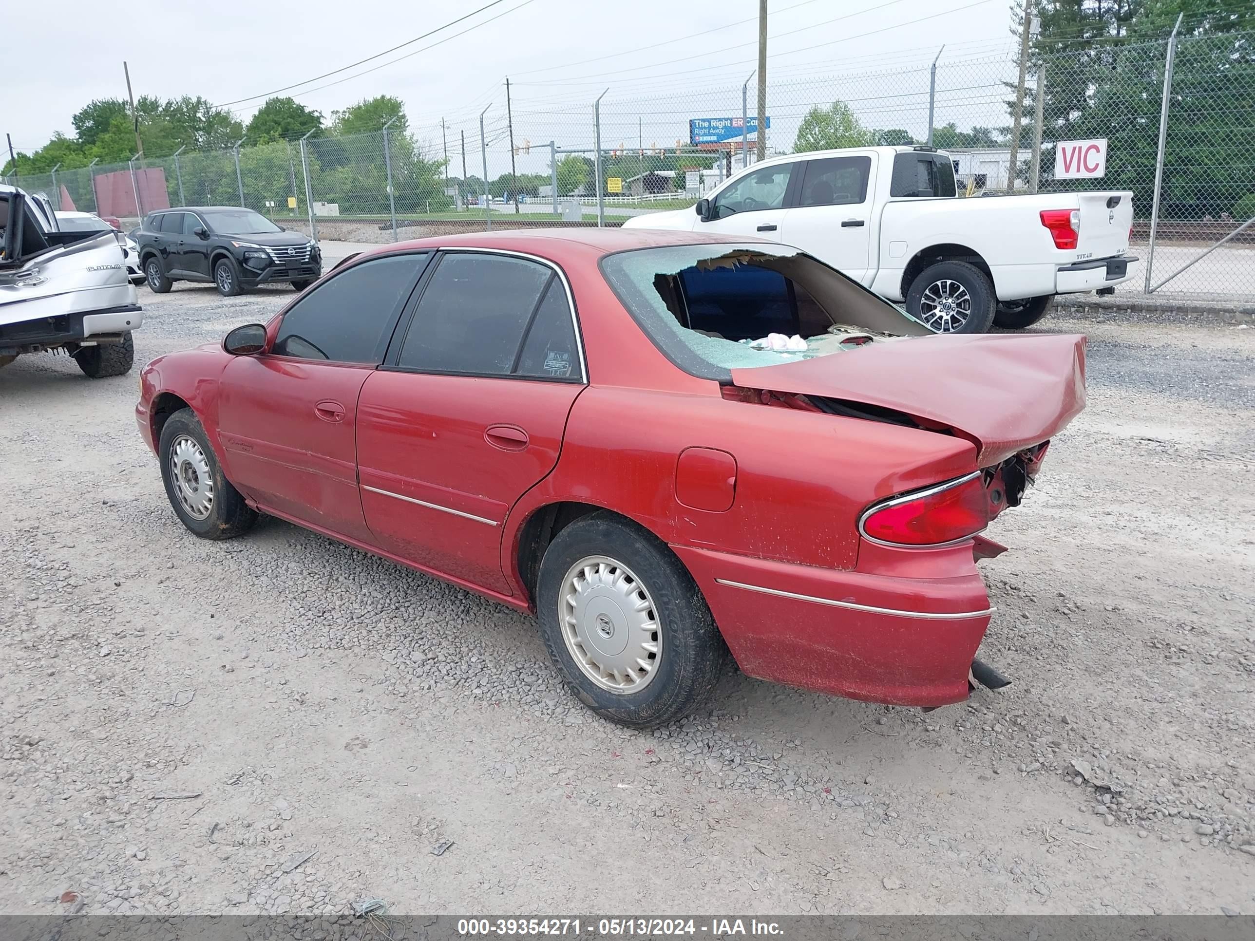 Photo 2 VIN: 2G4WY52MXX1502606 - BUICK CENTURY 